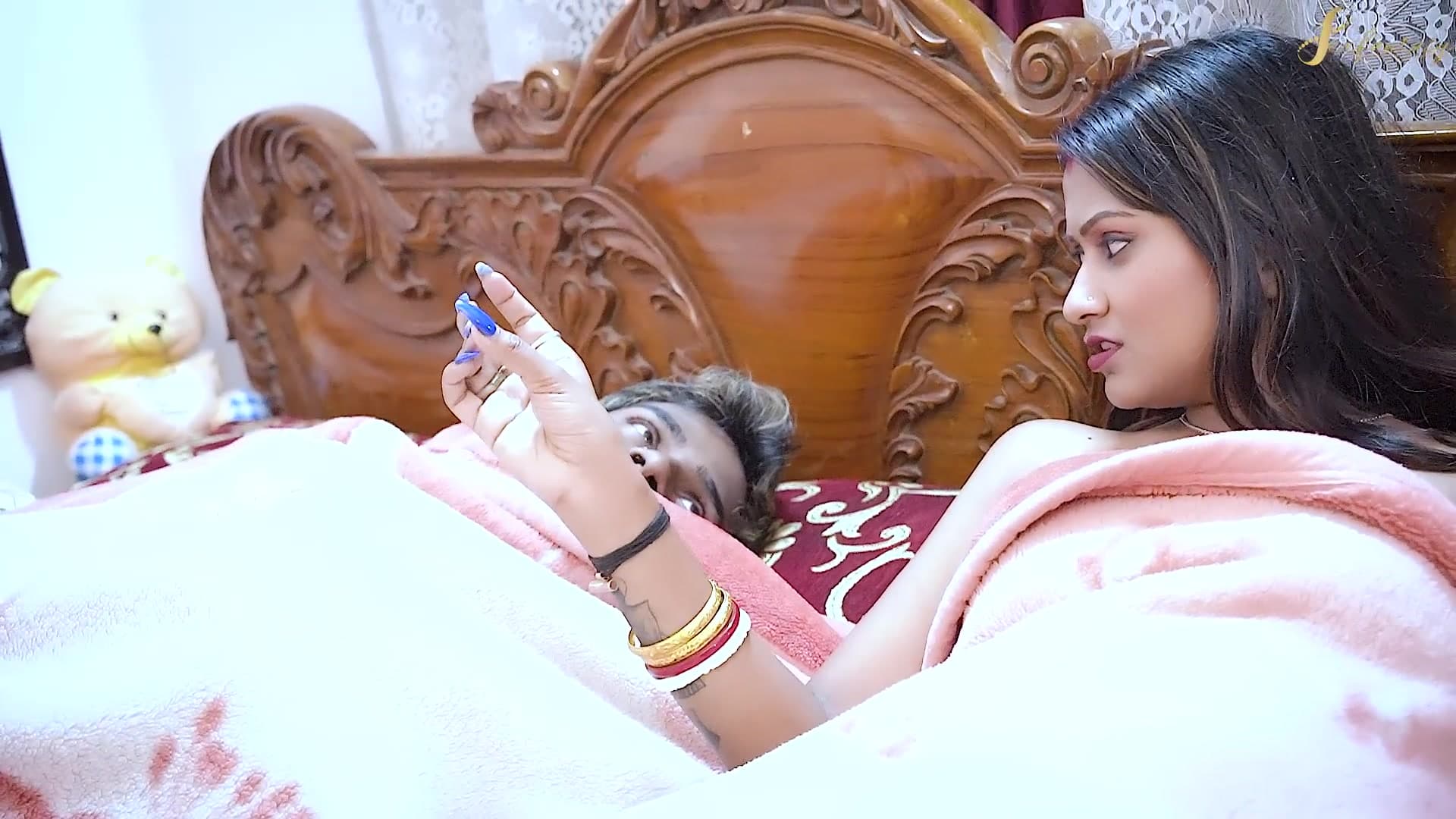 Young father-in-law had a scandalous night with his Bengali daughter-in-law while her husband was away