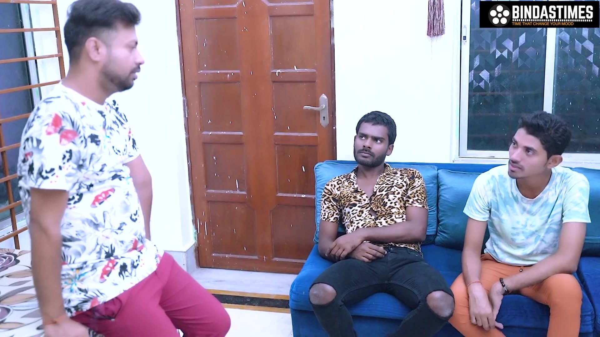 Sonagachi bhabi gets hardcore fucked by three guys in this Hindi audio sex video screenshot 4