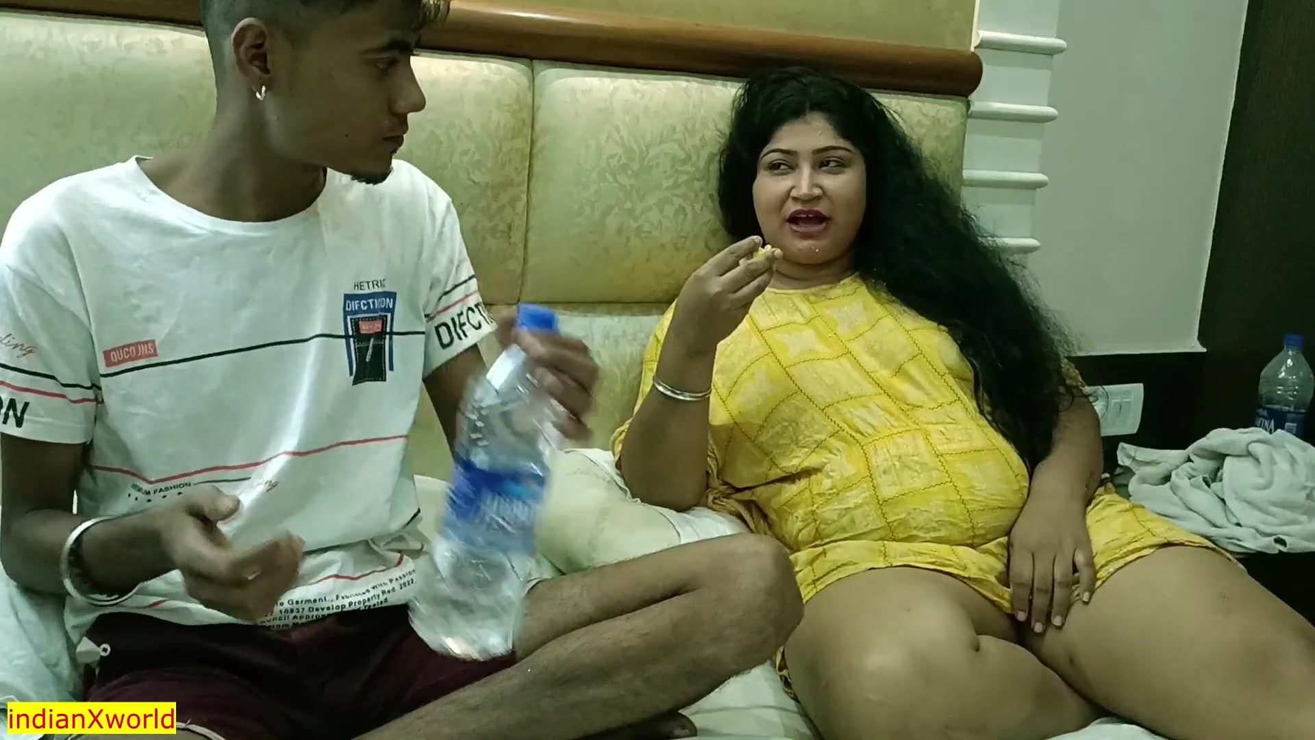 Incredible hot fucking with stepsister after dinner. Desi Sex screenshot 6