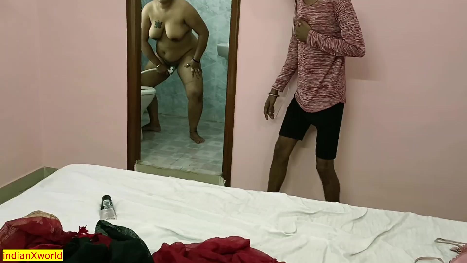Naughty Bhabhi Gets Fucked by Devar screenshot 2