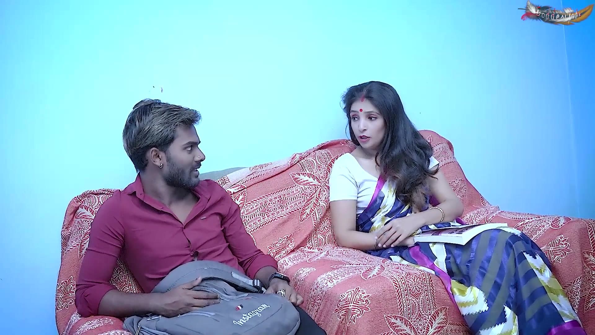 Desi cheating wife gets brutally fucked by delivery boy while home alone screenshot 4
