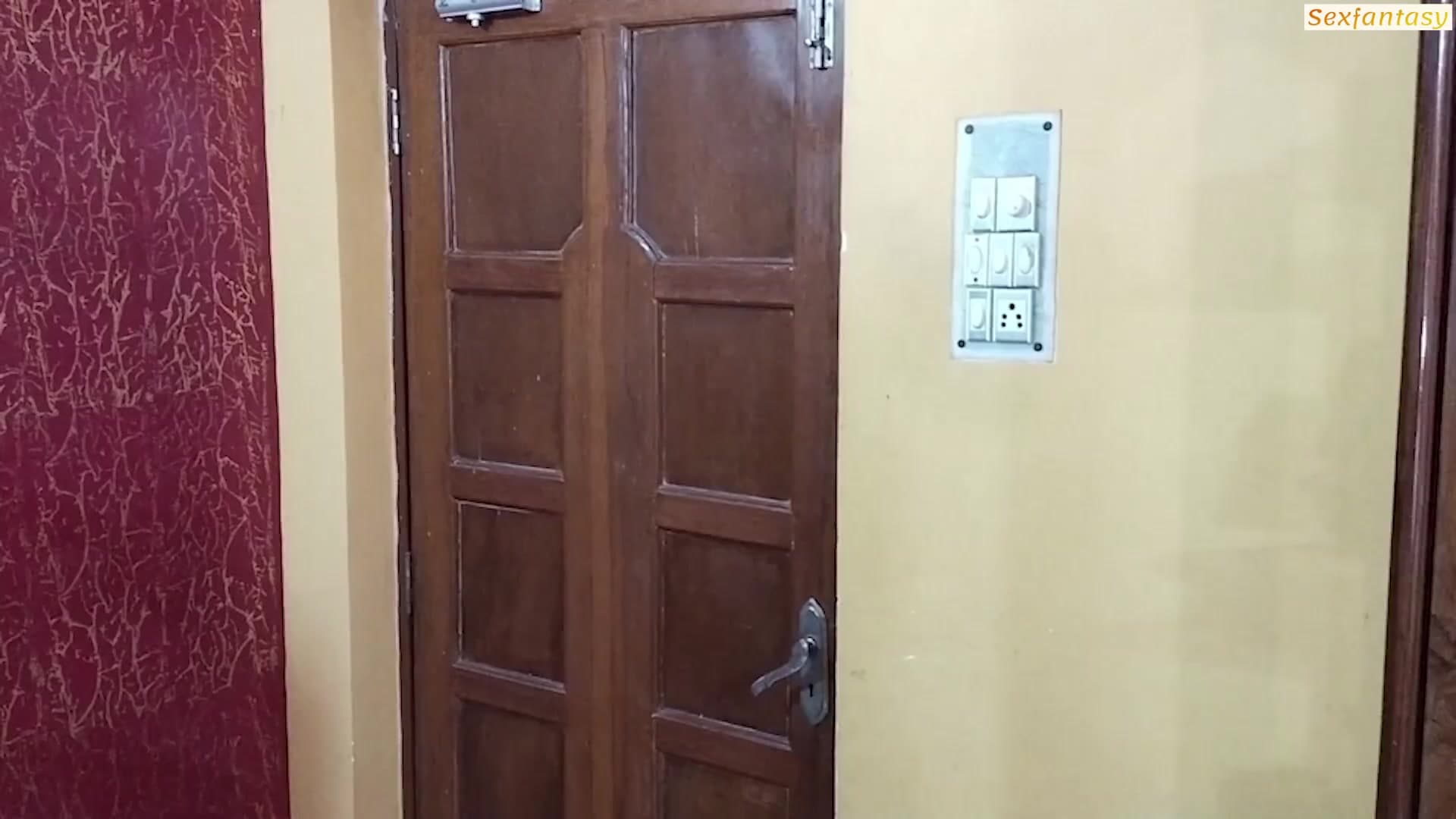 Big tits milf gets roughly fucked by her stepbrother screenshot 2