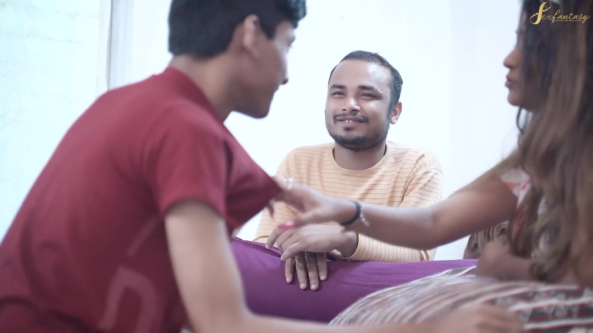 Hardcore threesome fucking with Indian wife husband and her brother-in-law screenshot 2