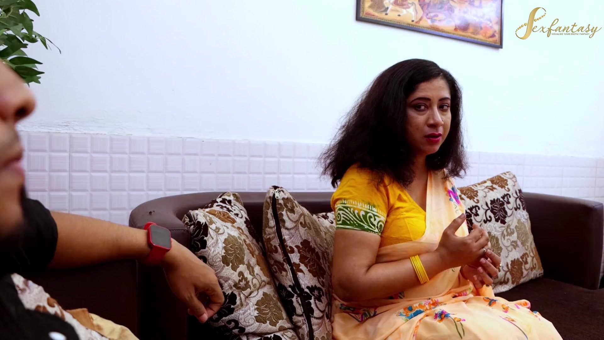 Milky boobs wife gets rough fucked by husband's friend screenshot 3