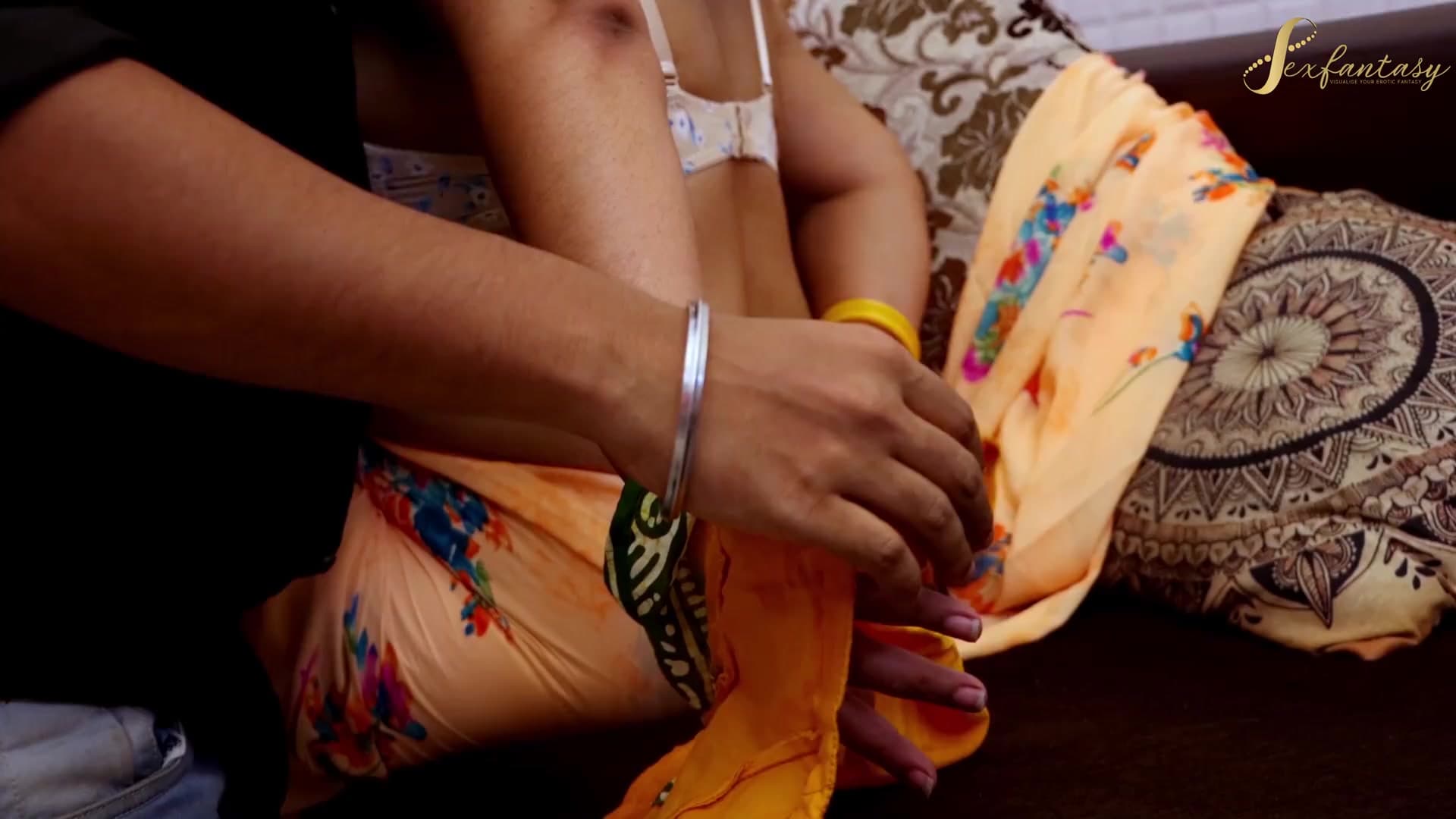 Milky boobs wife gets rough fucked by husband's friend screenshot 5