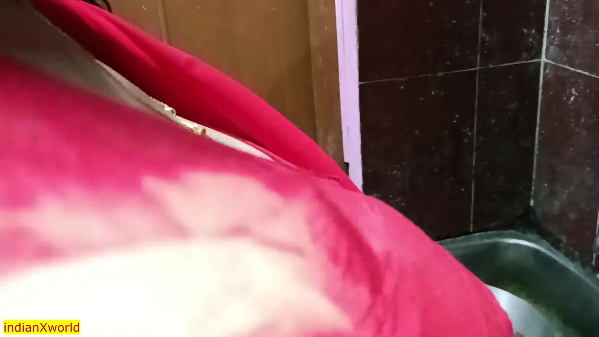 Horny Stepmom Shows Stepson How to Properly Fuck screenshot 3