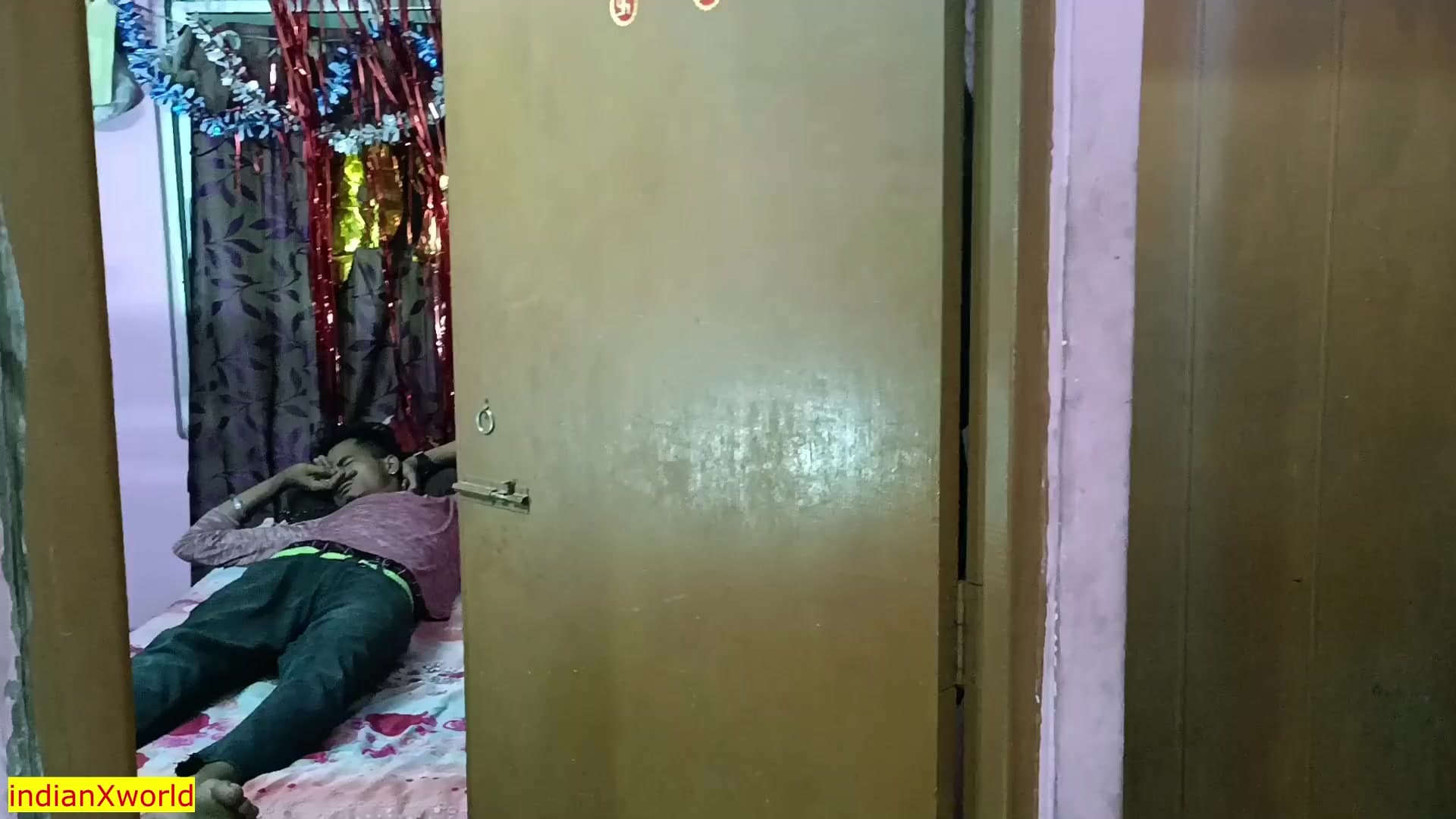 Horny Stepmom Shows Stepson How to Properly Fuck screenshot 4