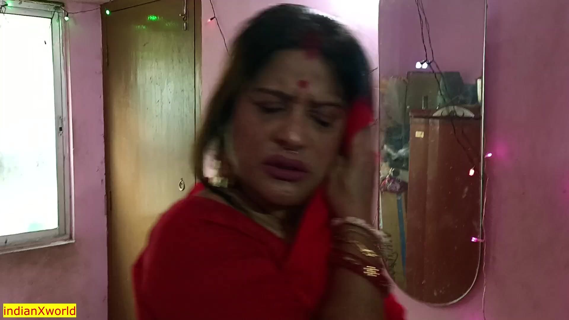 Horny Stepmom Shows Stepson How to Properly Fuck screenshot 5