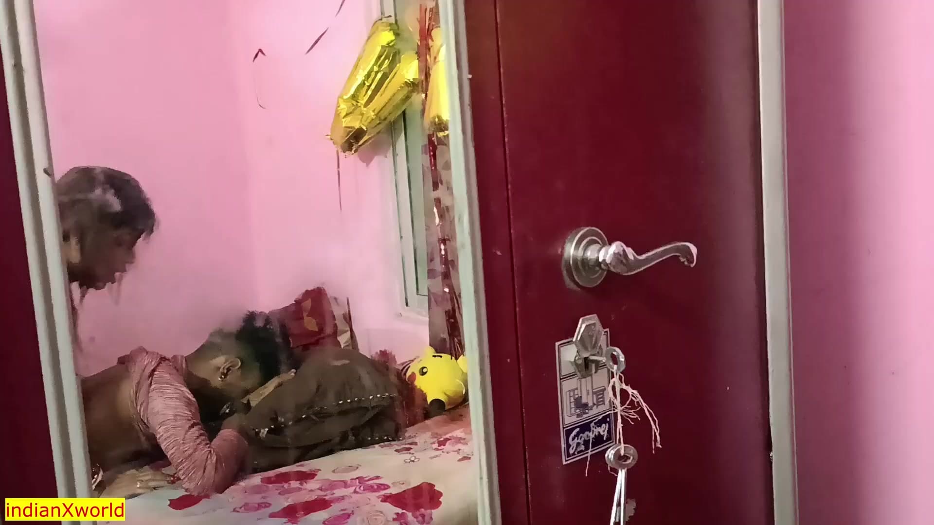 Horny Stepmom Shows Stepson How to Properly Fuck screenshot 7