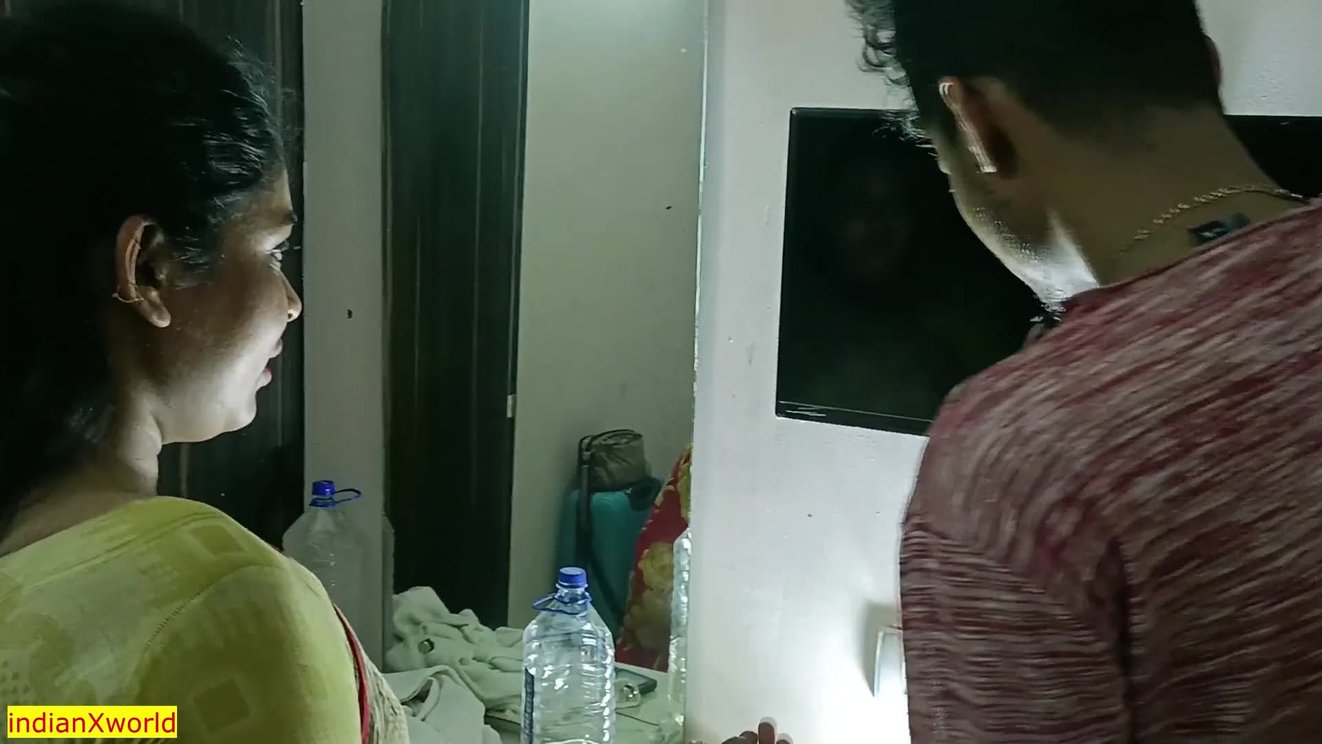 Young TV mechanic banging a divorced wife screenshot 3