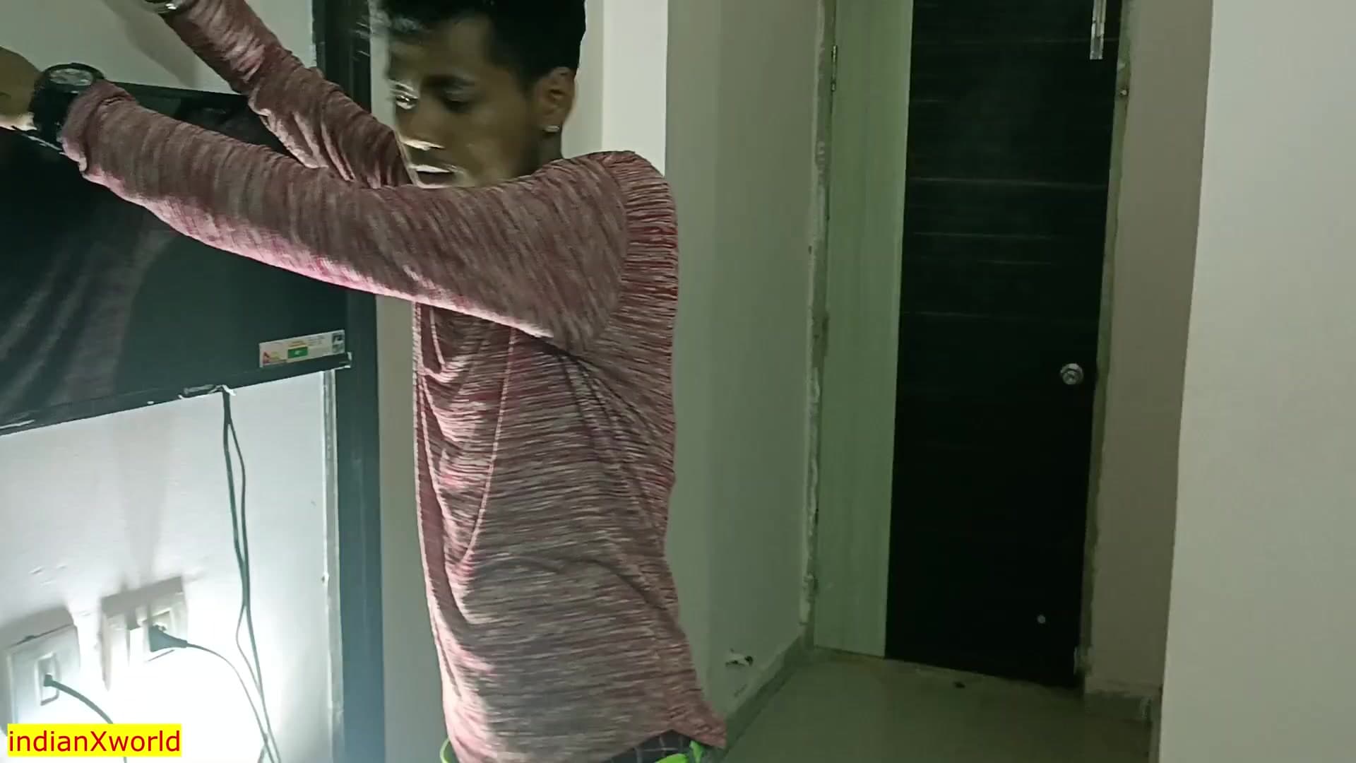 Young TV mechanic banging a divorced wife screenshot 8