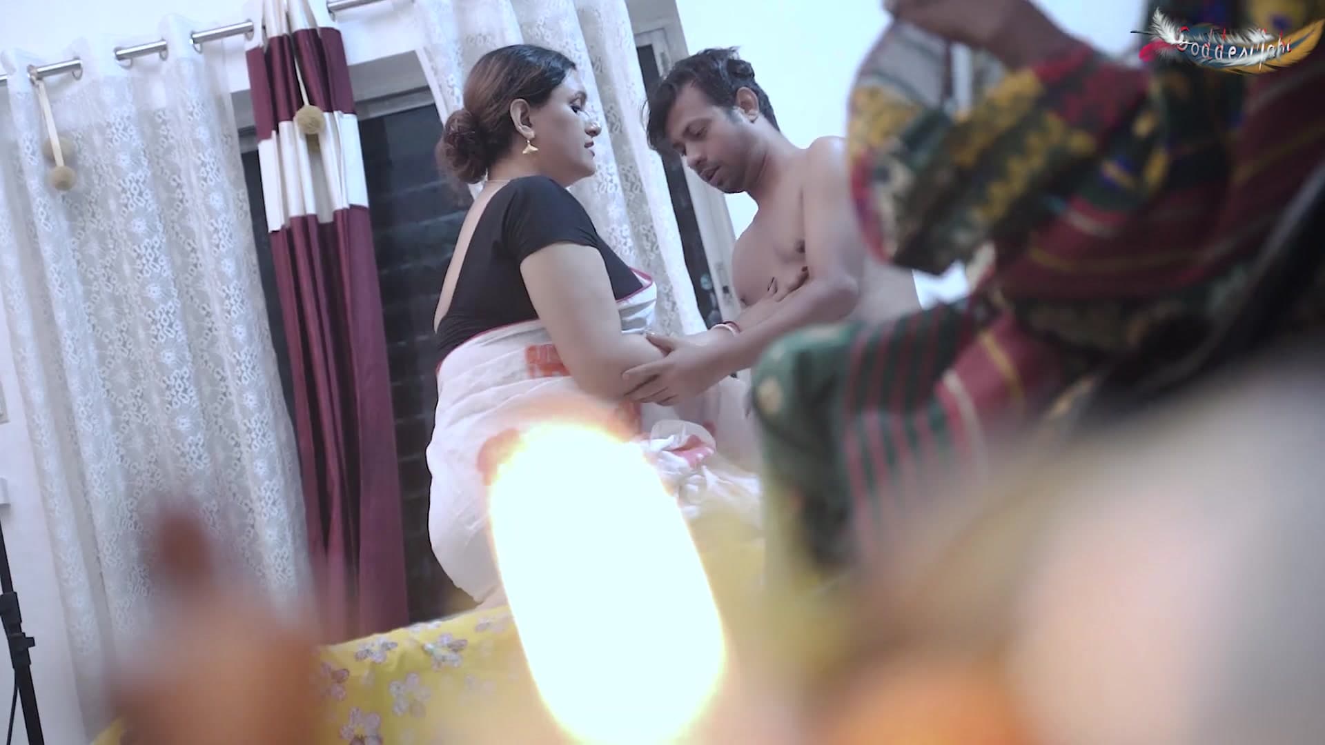 Wife Ke Saamne Saas Se Chudai Karke Damad Ne Biwi Ko Chodna Sikhaya screenshot 5