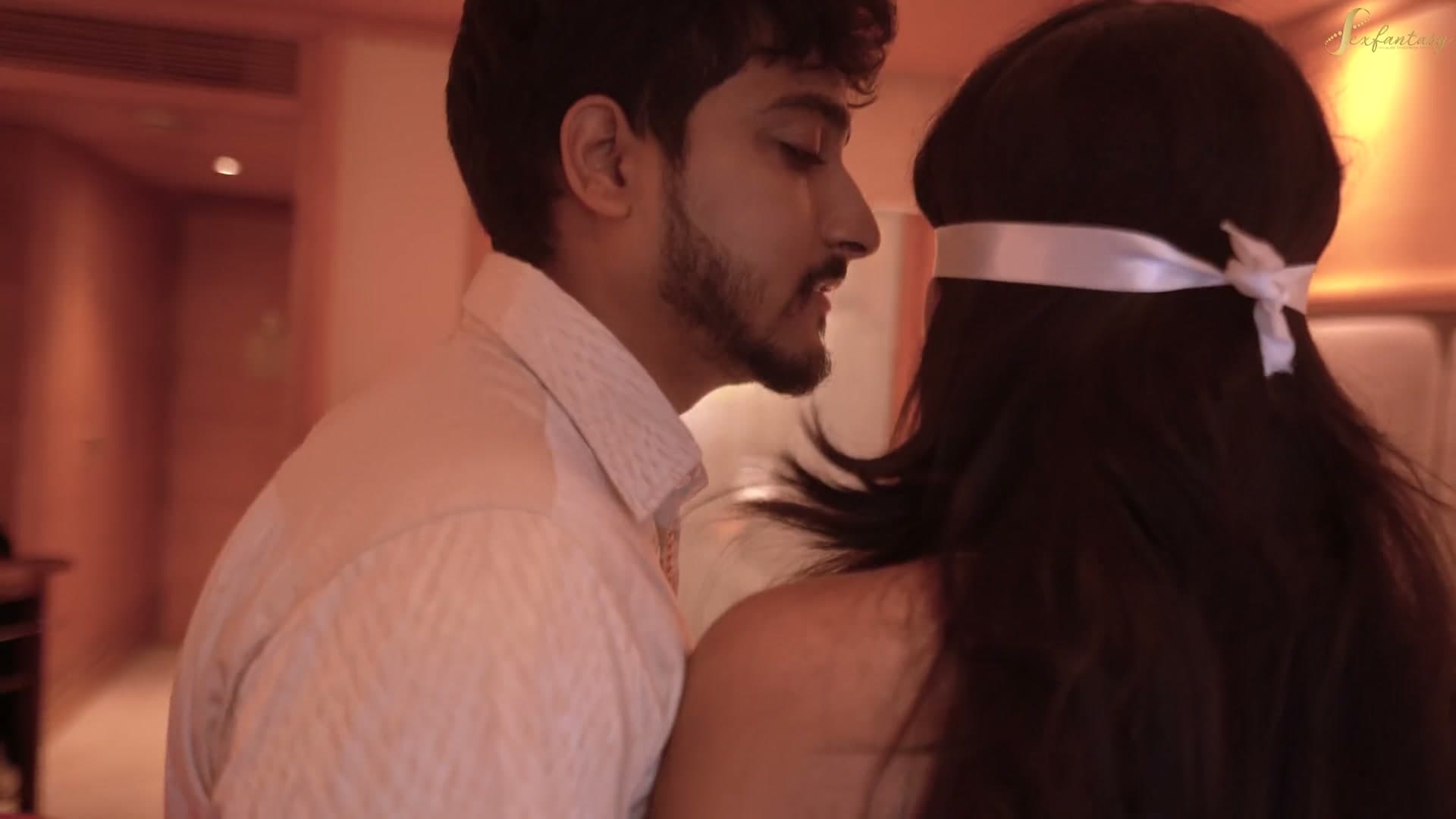 Horny Wife Craved Hardcore Sex on Her Anniversary Night screenshot 3