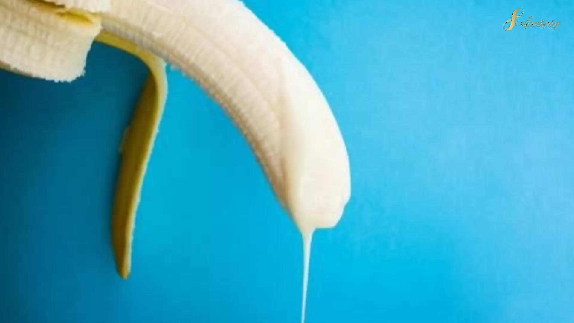 Horny MILF Maid Gets Fucked Hard by the House Owner After Seduction screenshot 5