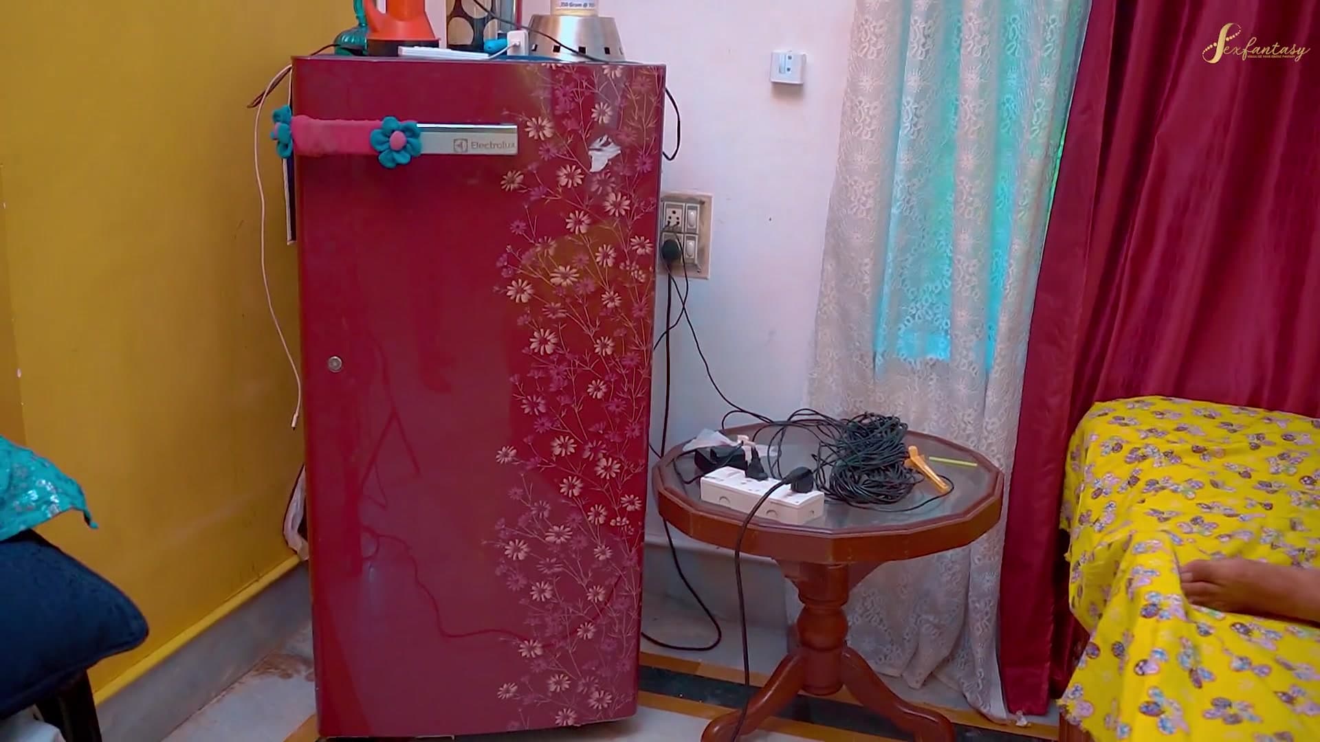 Horny MILF Stepaunty Gets Fucked Hard by Her Stepbrother screenshot 5