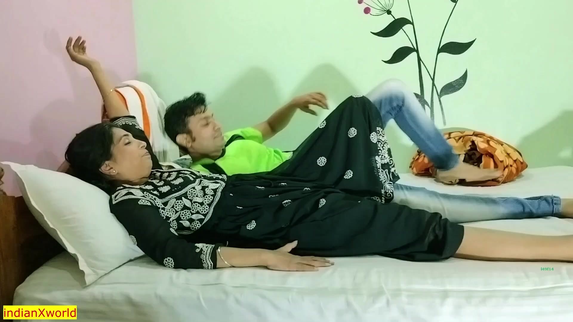 Hot Couple Fucking - Gorgeous Wet Pussy Getting Pounded screenshot 2