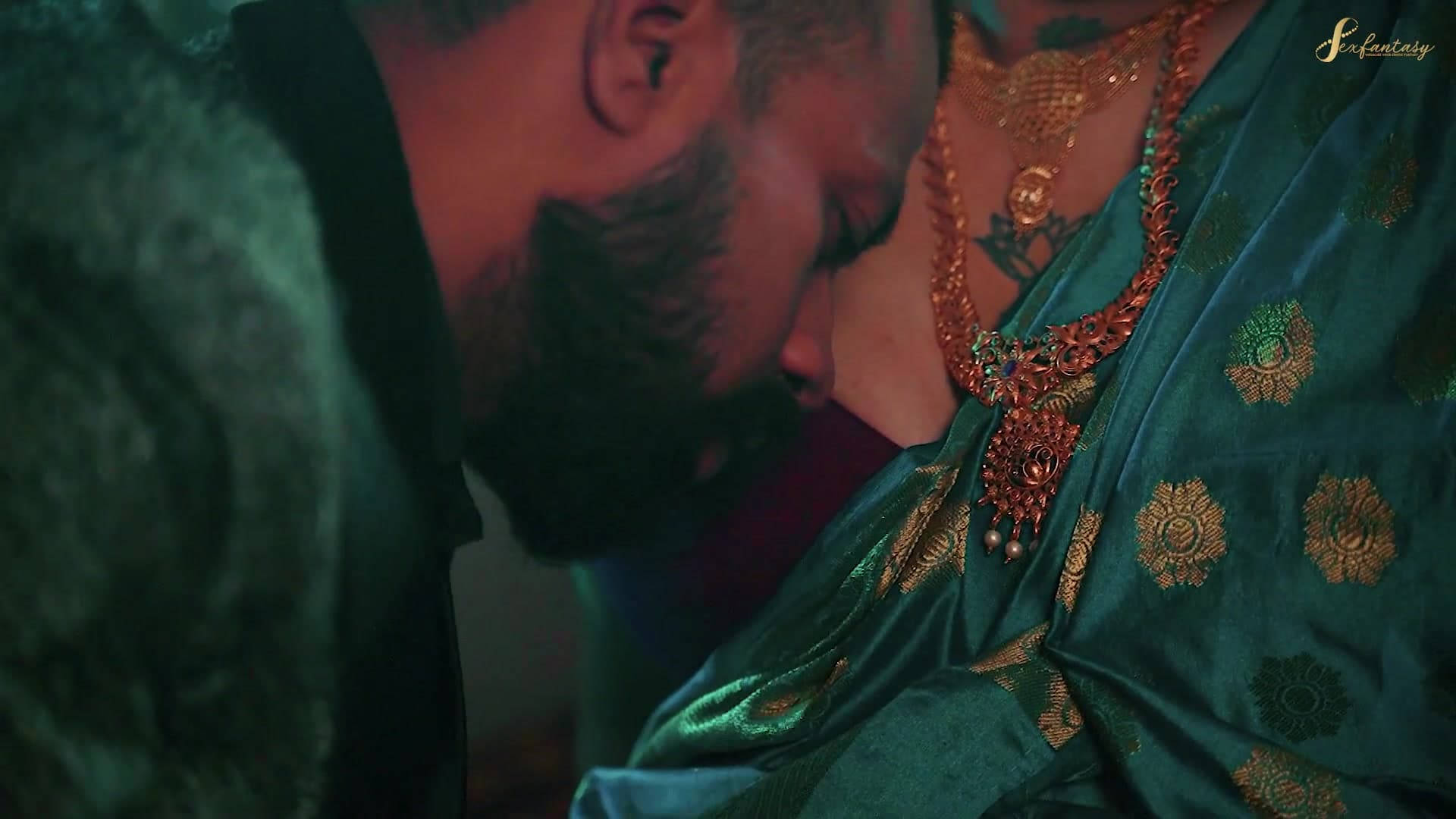 Indian Bhabhi Suhagrat Fucked by Husband's Friend All Night screenshot 3