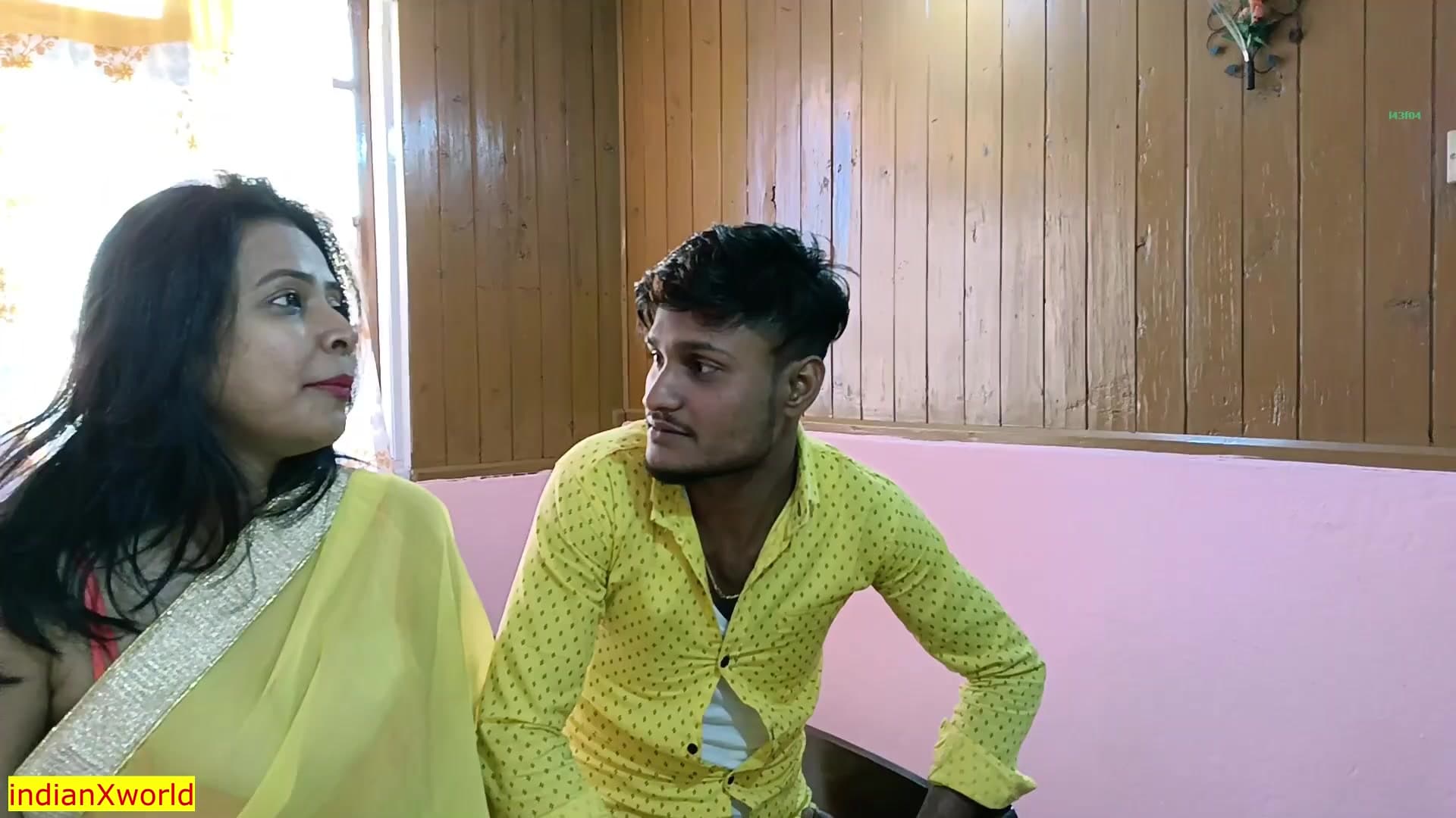 Indian Newlywed Couple First Night Honeymoon Fucking! Desi Couple Sex screenshot 5