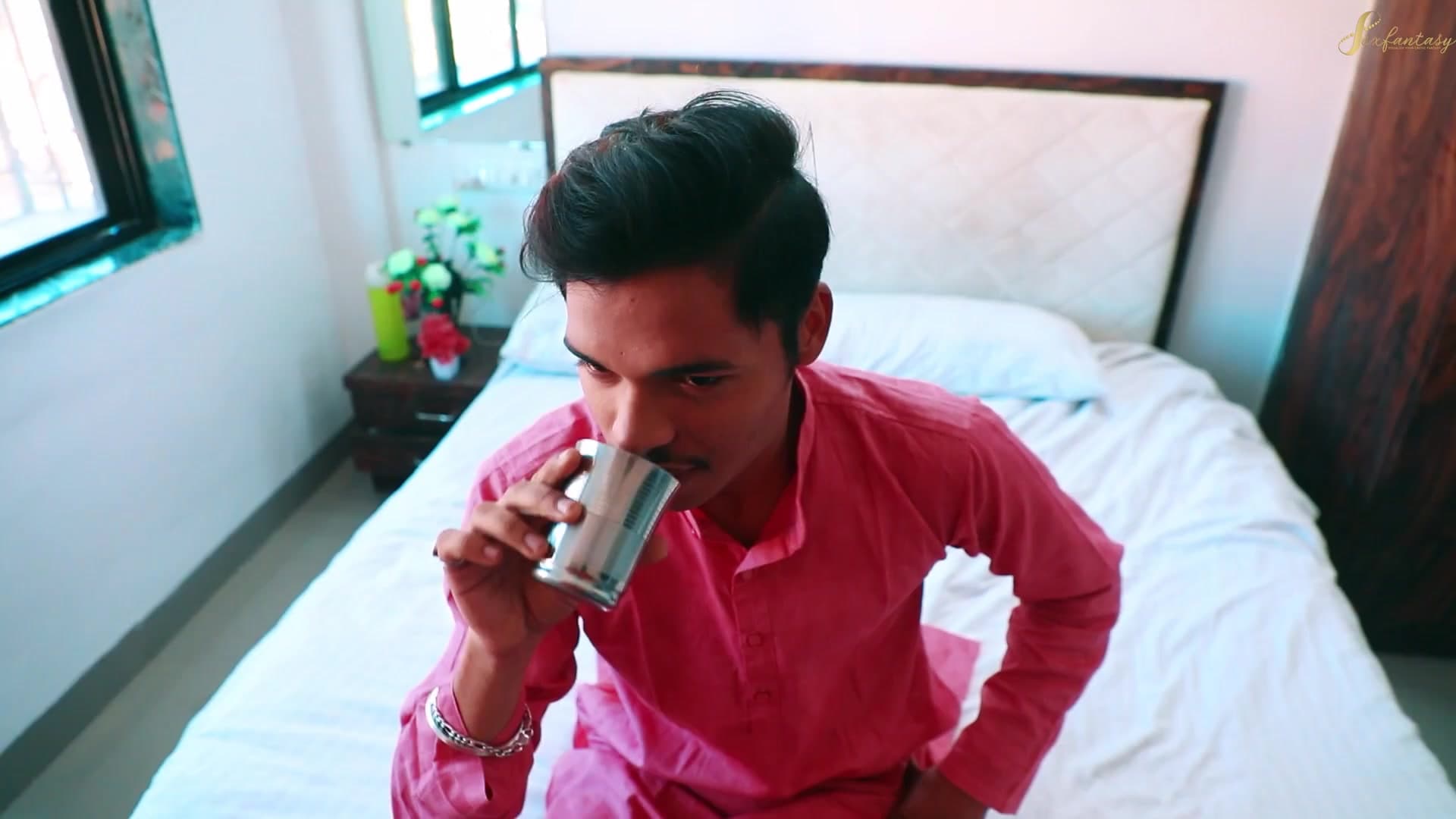 Naughty Devar Fucks His Hot Sexy Figure Bhabhi Hard screenshot 2