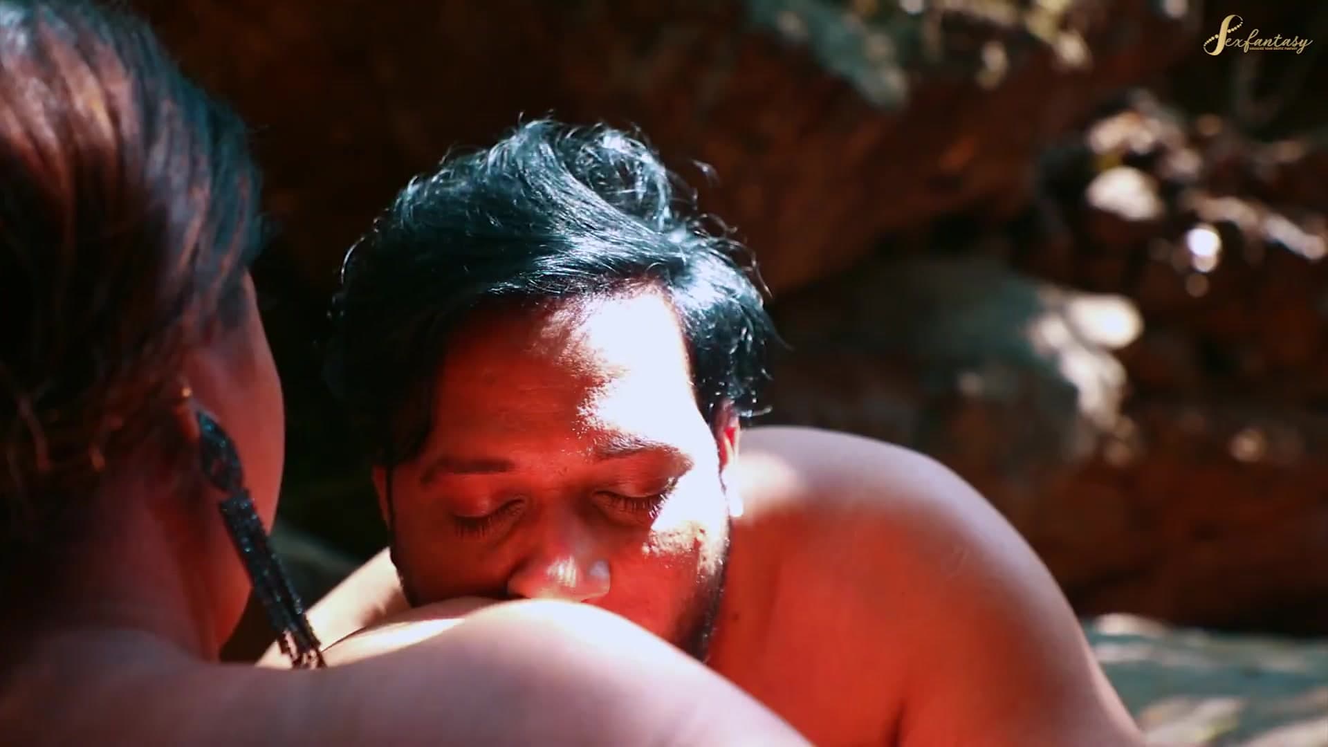 Desi Couple Wild Outdoor Fucking in the Jungle screenshot 6