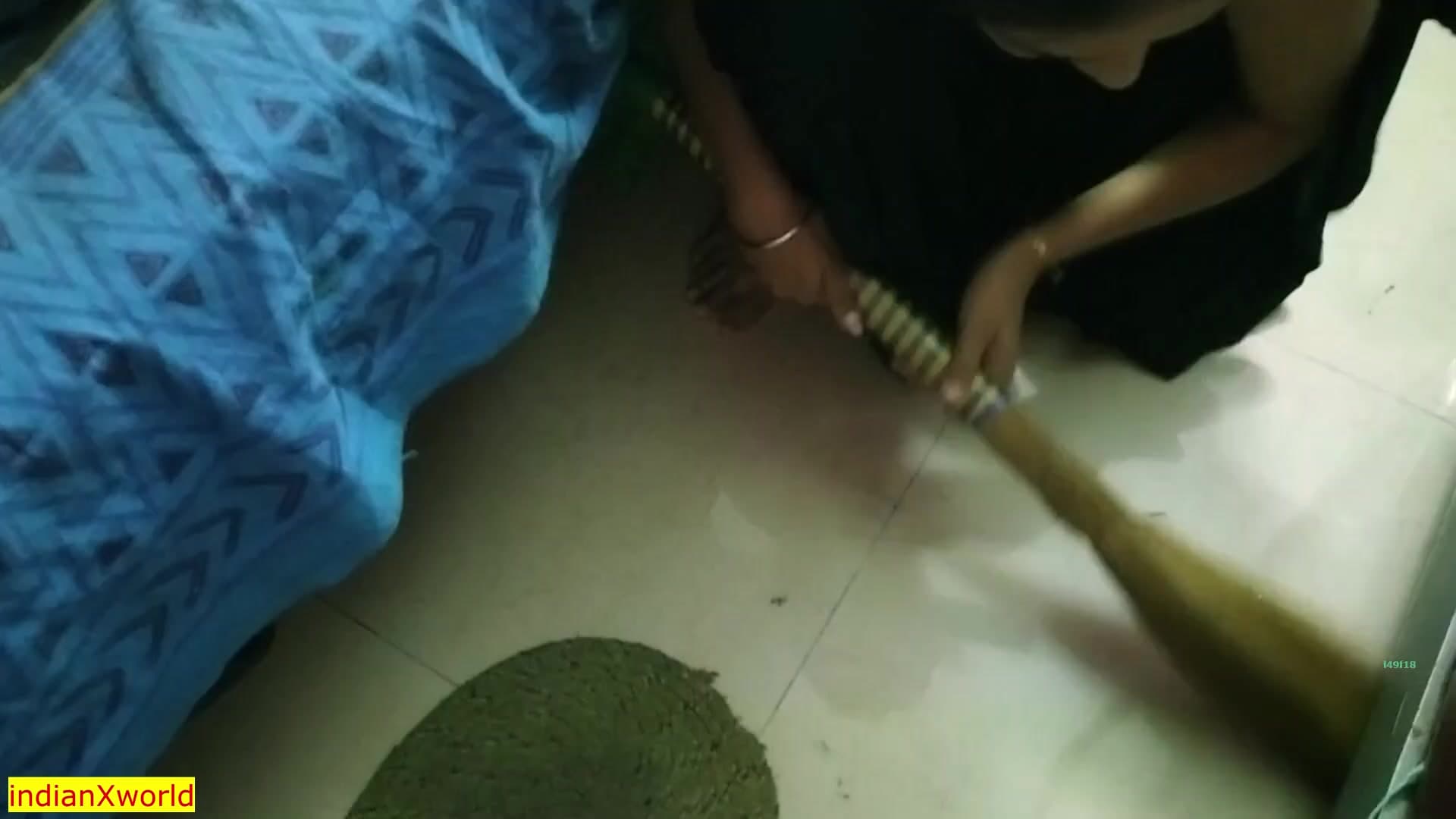 Desi Kamwali Fucked Hard While Wife Was Away!! screenshot 3