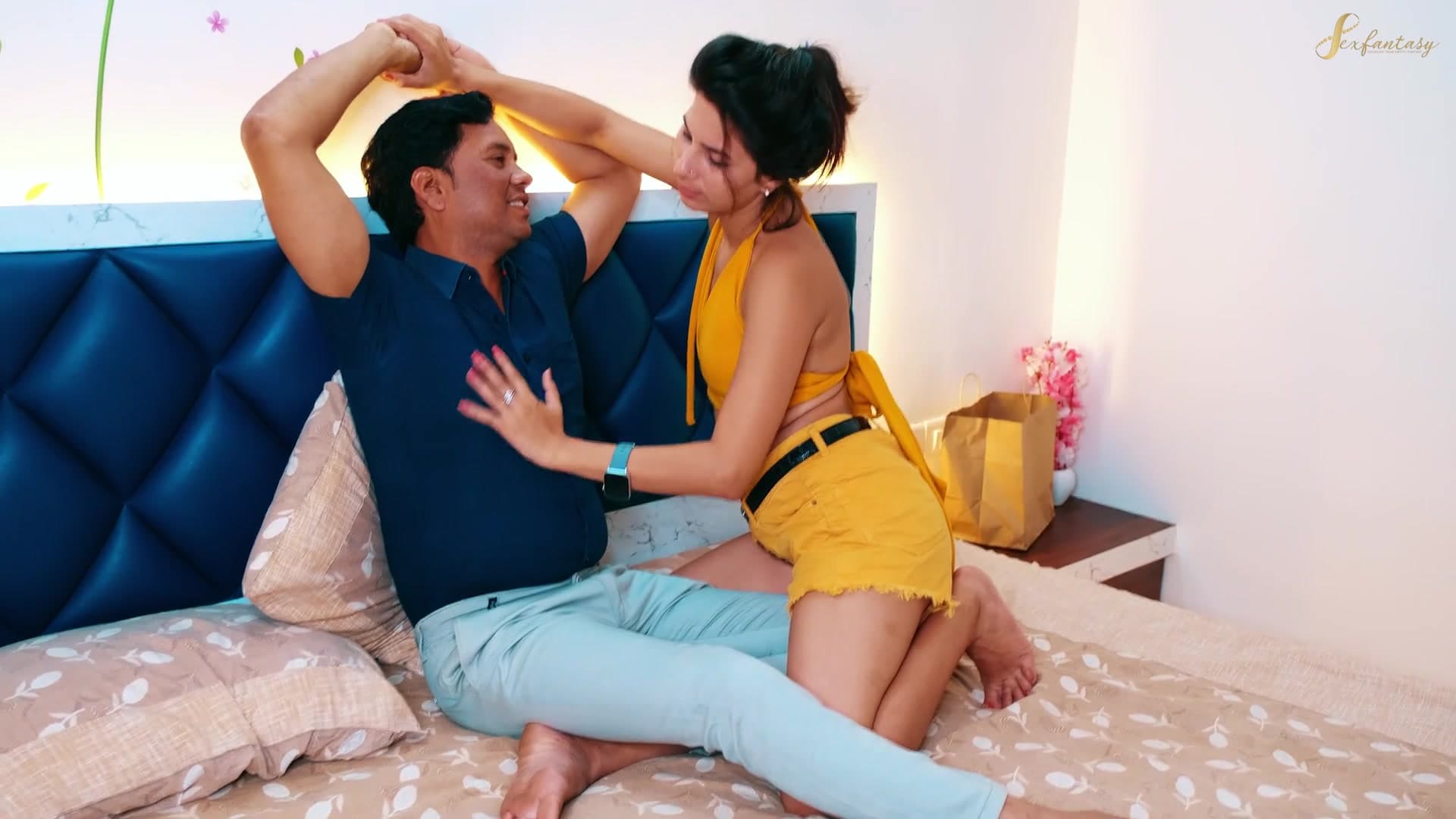 A Horny Sexy Lady Gets Fucked Hard by a Delivery Boy on Her Birthday screenshot 5