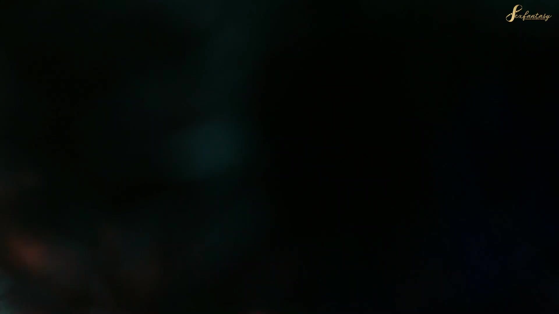 Gangbang Fun in the Swimming Pool with a Horny Girl screenshot 6