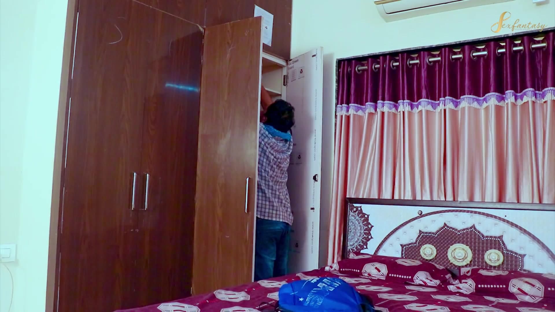 Horny Mature Lady Secretly Fucked Hard by the Man screenshot 2