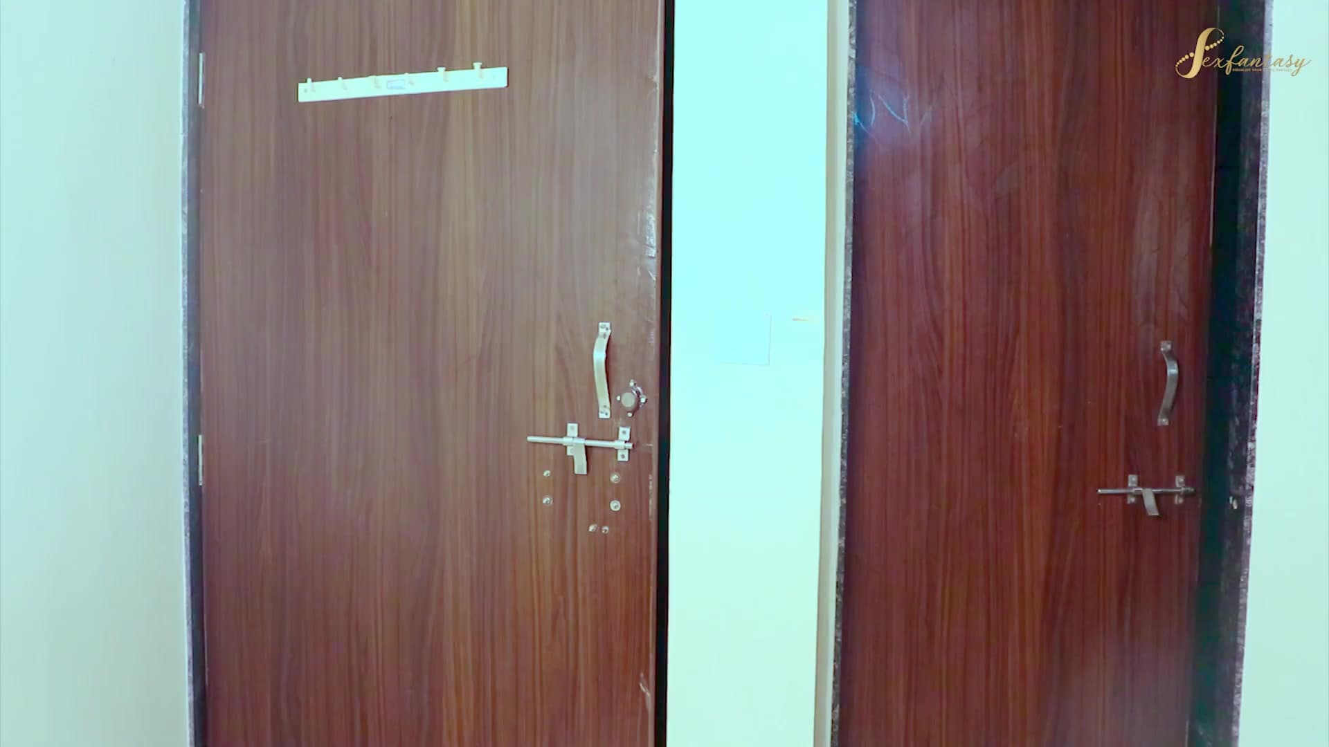 Horny Mature Lady Secretly Fucked Hard by the Man screenshot 3