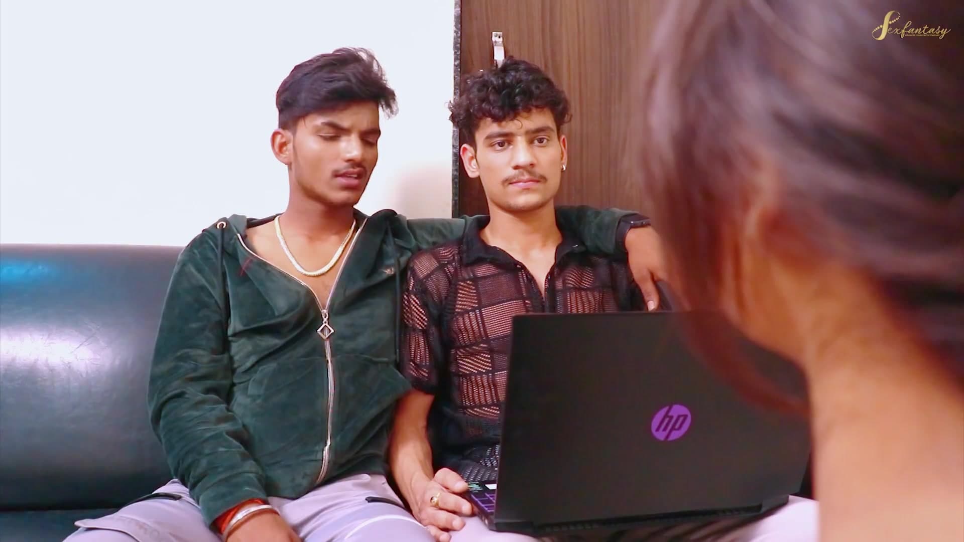 Horny Couples Have Wild Threesome Sex on a Hot Night screenshot 5