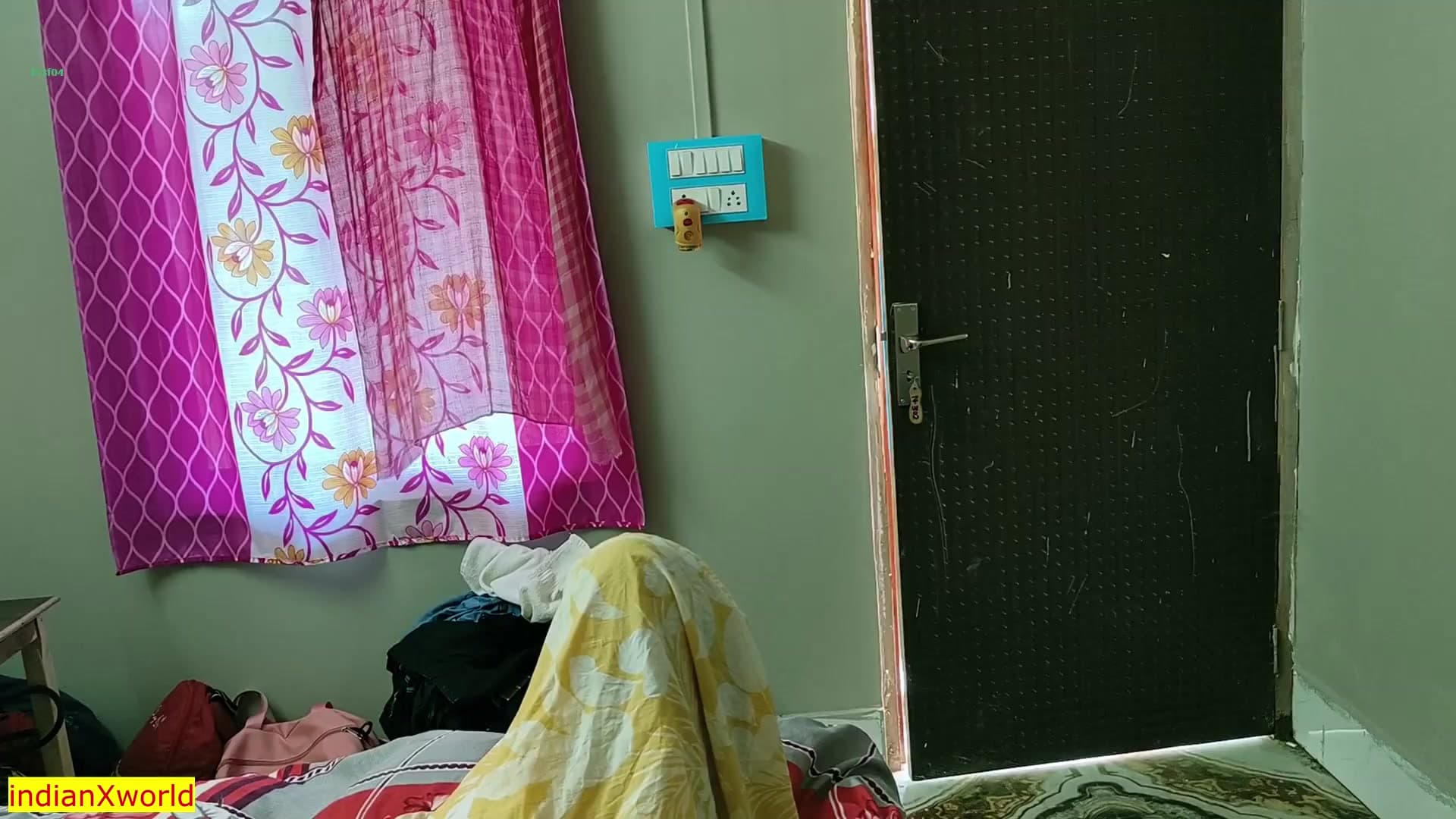 Indian Tourist Bhabhi One Time Sex Fantasy! Hot Sex screenshot 4