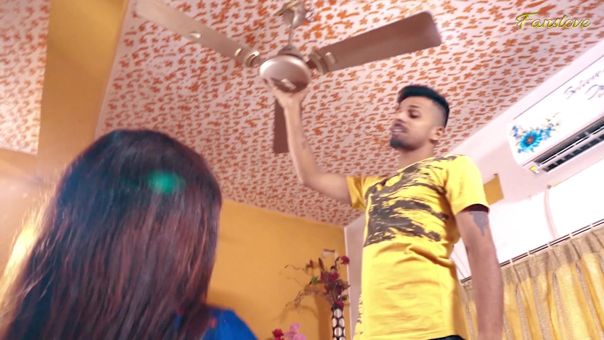 Indian Desi Wife Fucked Hard by Electrician After Seduction screenshot 3