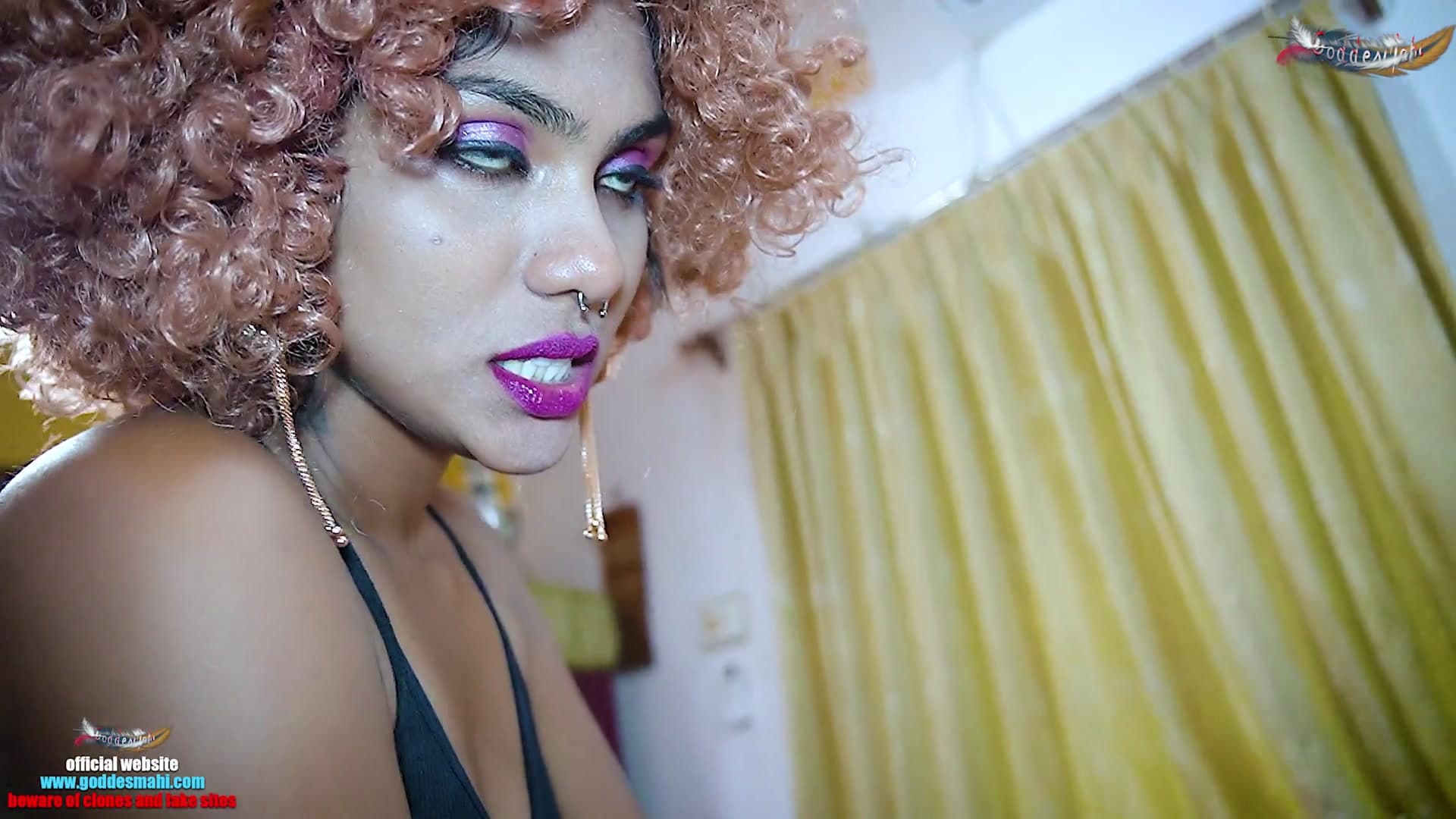 Foreigner Babe Gets Fucked Hard by Desi Local Guy screenshot 4