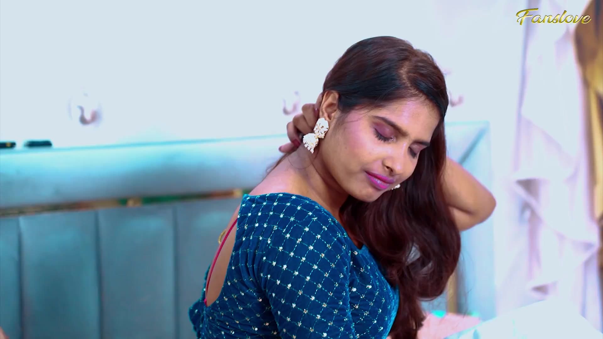 Stepsister Lures Her Stepbrother into a Wild Night of Fucking screenshot 4