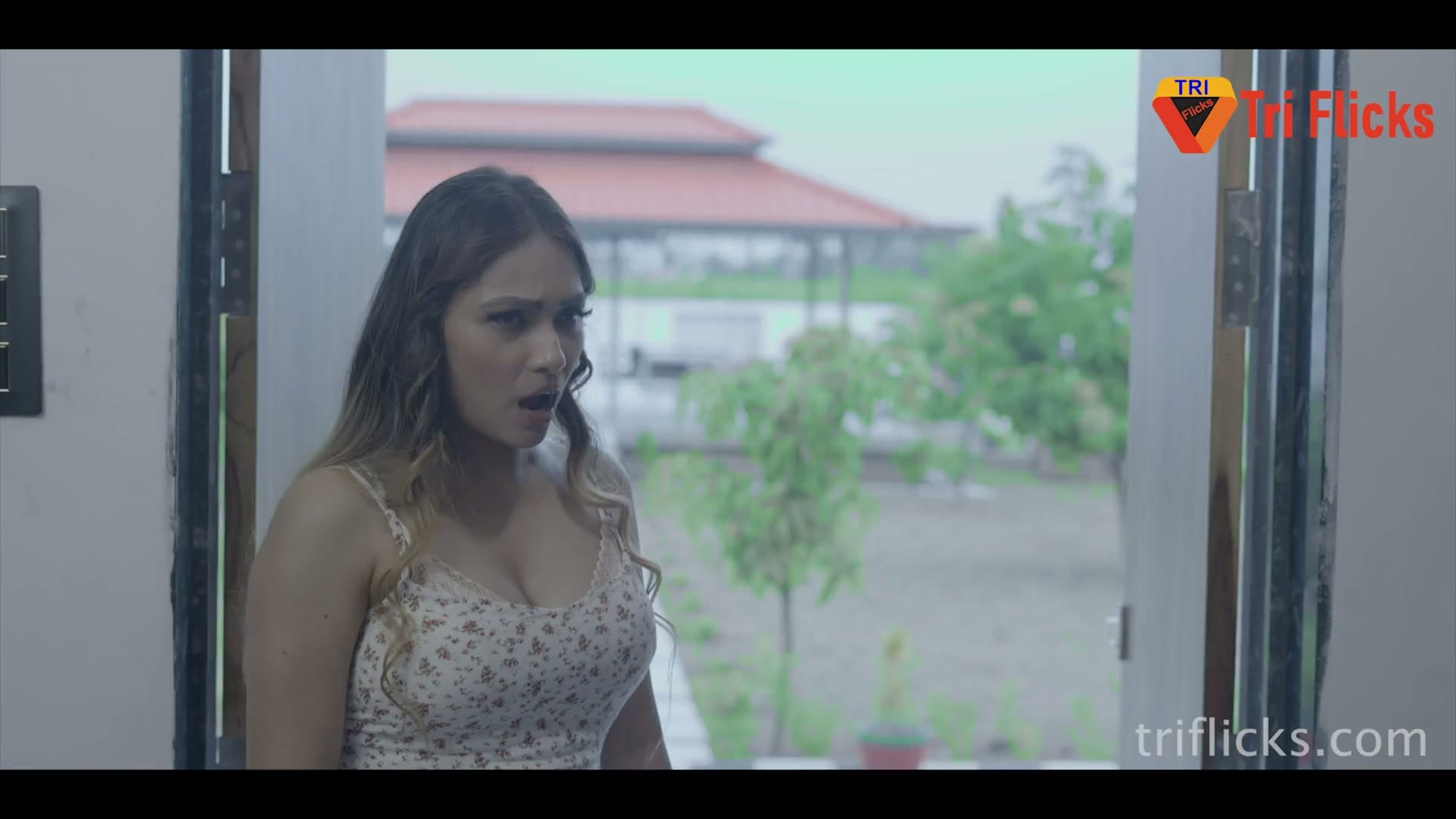 Garmi Season 2 Zoya Rathore and Ayushi Bhomik Uncut Scene