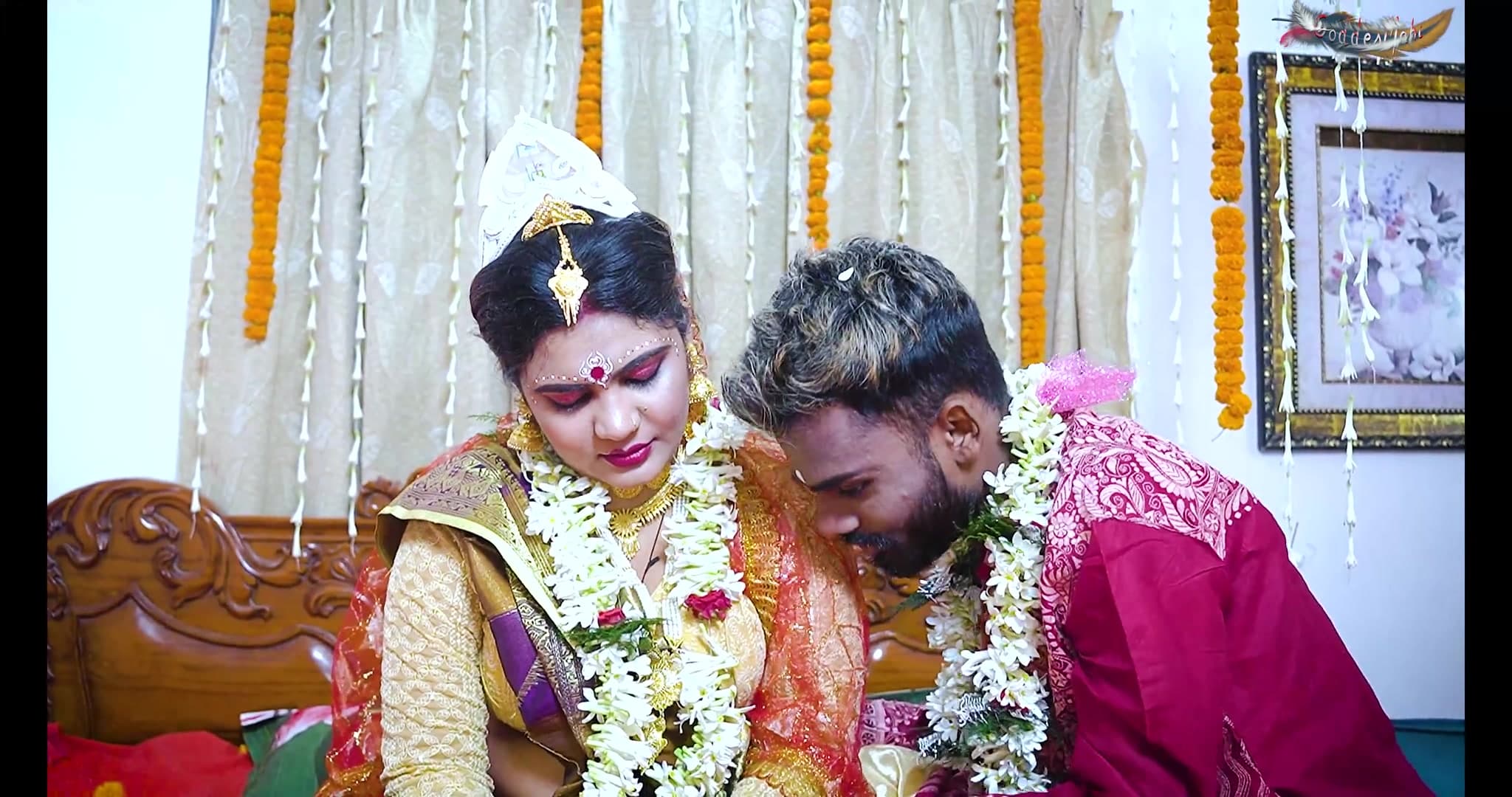 Mature Girl in Wild Threesome Fucking screenshot 2