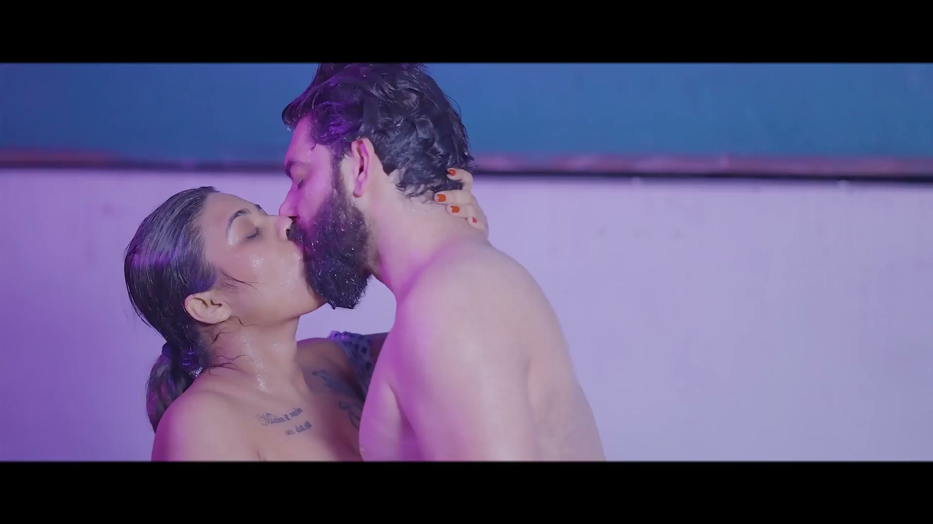 Daru Party Boyfriend Bangs Super Hot Girl Anam Khan screenshot 4