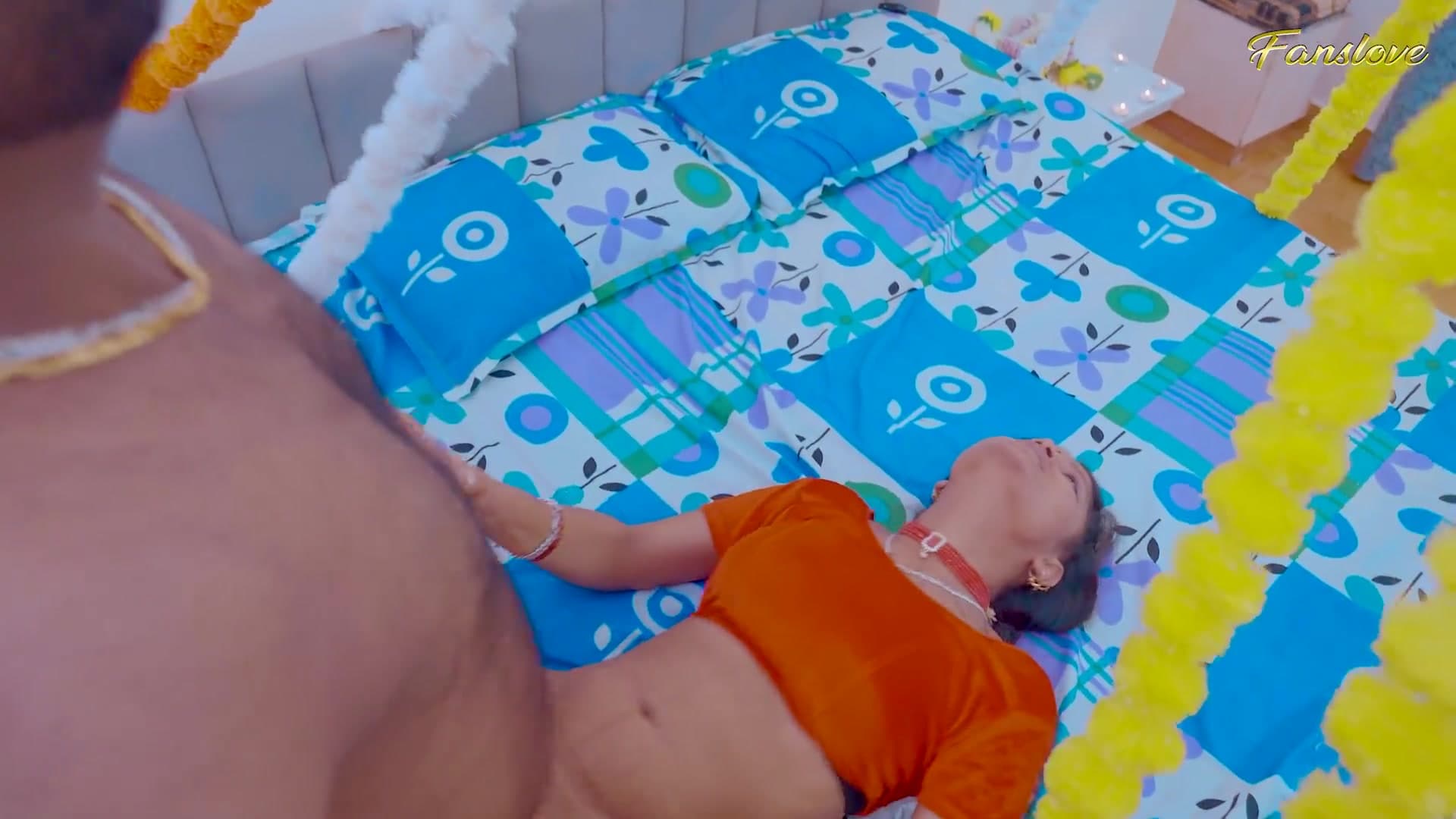 Hot Lady Gets Fucked Hard on Her First Suhagrat Night screenshot 9