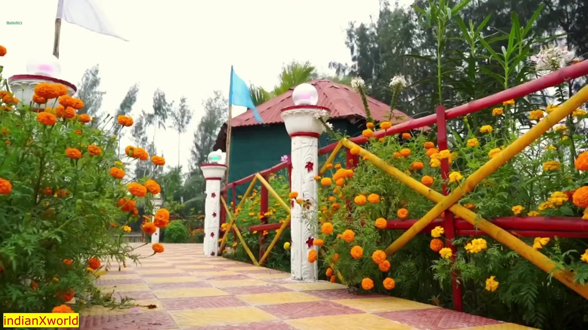 Indian Village Delivery Guy Fucking Big Tits Bhabhi! screenshot 3