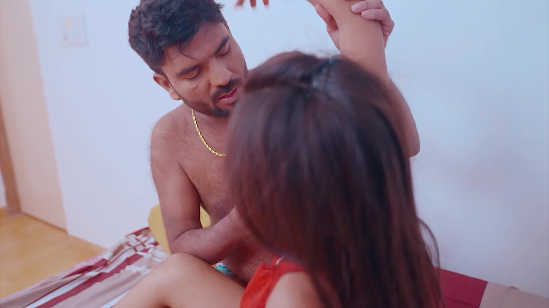 Horny Bhabhi Craves Sexual Fun From Her Devar at Night screenshot 3