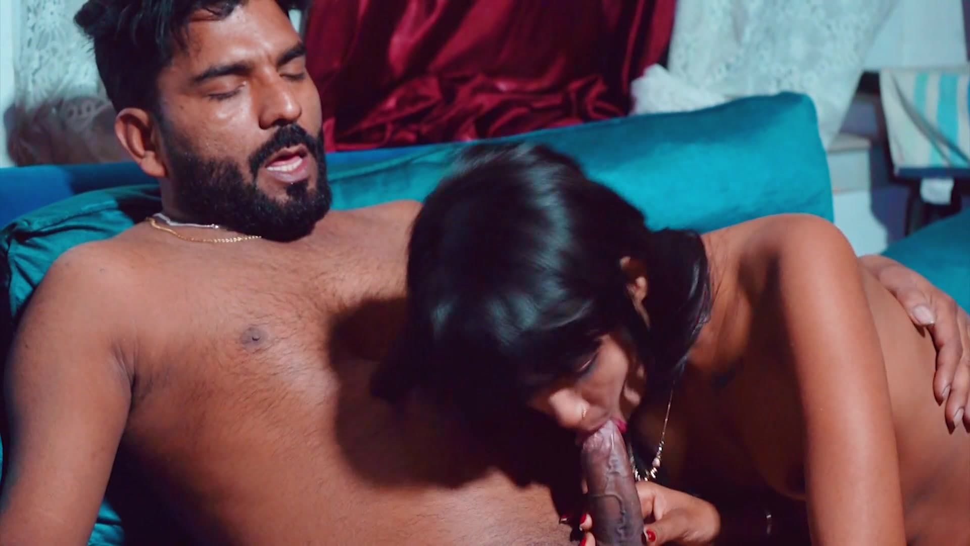 Slim Sexy Bhabhi Caught Fully Nude by Her Devar