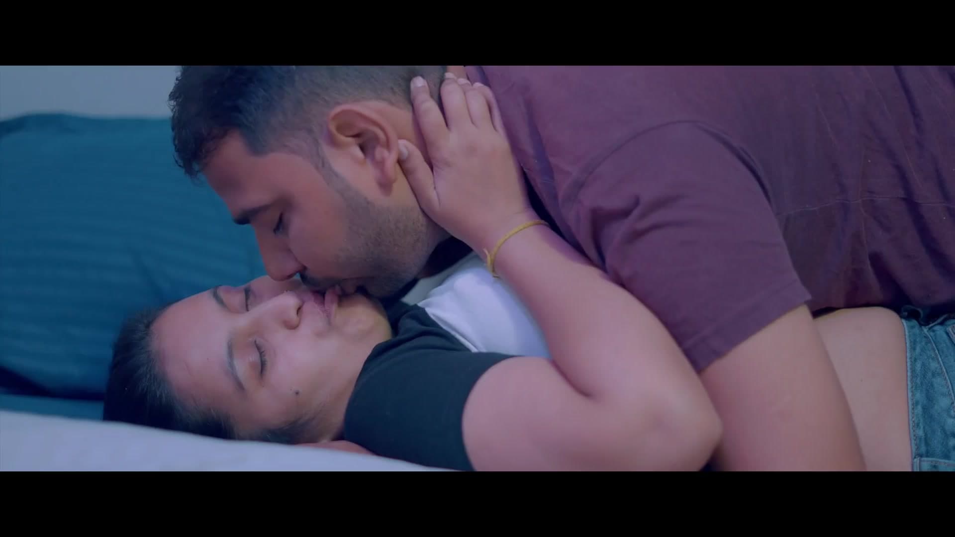 Wife Pissed at Busy Husband Gets Fucked Hard After He Makes It Up to Her screenshot 4