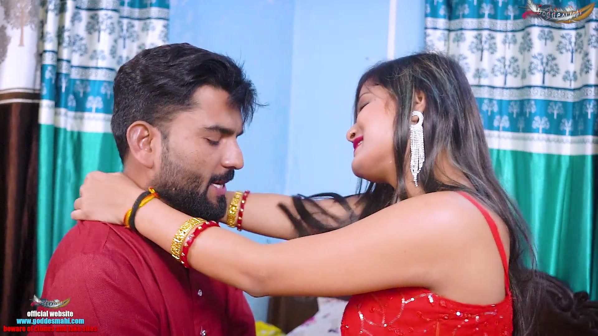 Desi Local Bhabhi Gets Fucked in Hardcore Anal Threesome When Home Alone screenshot 2