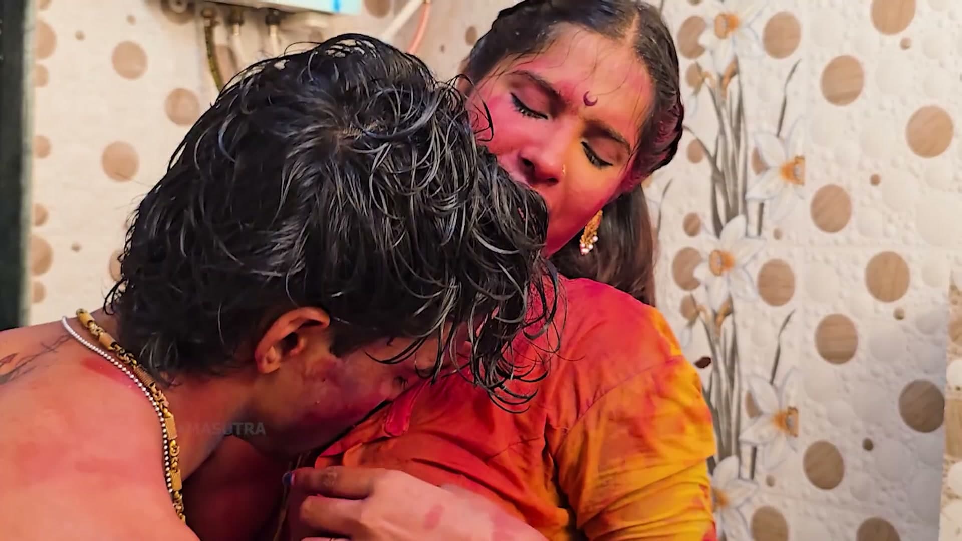 Horny Indian Desi Couple Holi Special Fucking screenshot 5