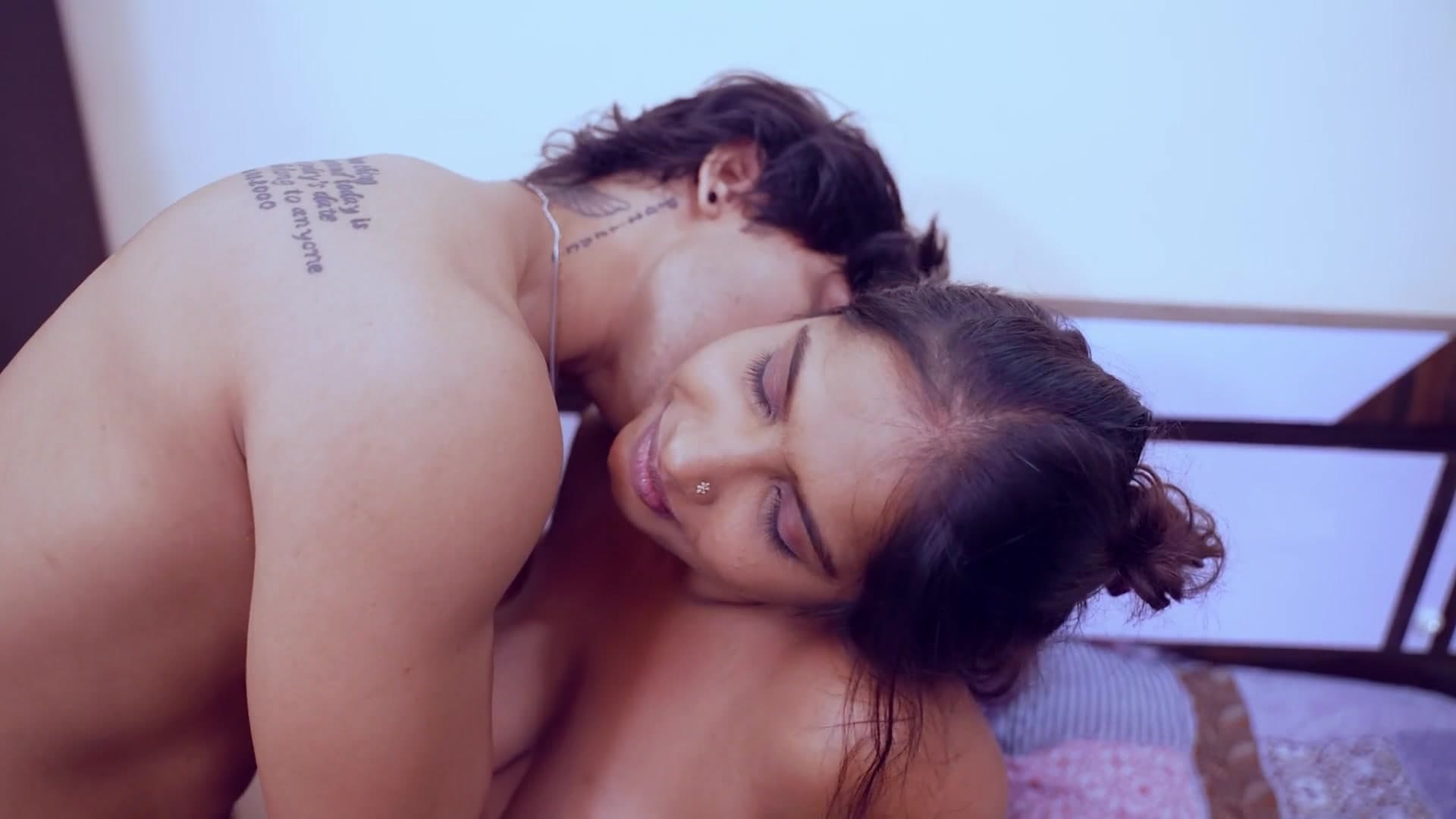 Horny Wife Craves Pussy Satisfaction and Seducing Her Hubby screenshot 9