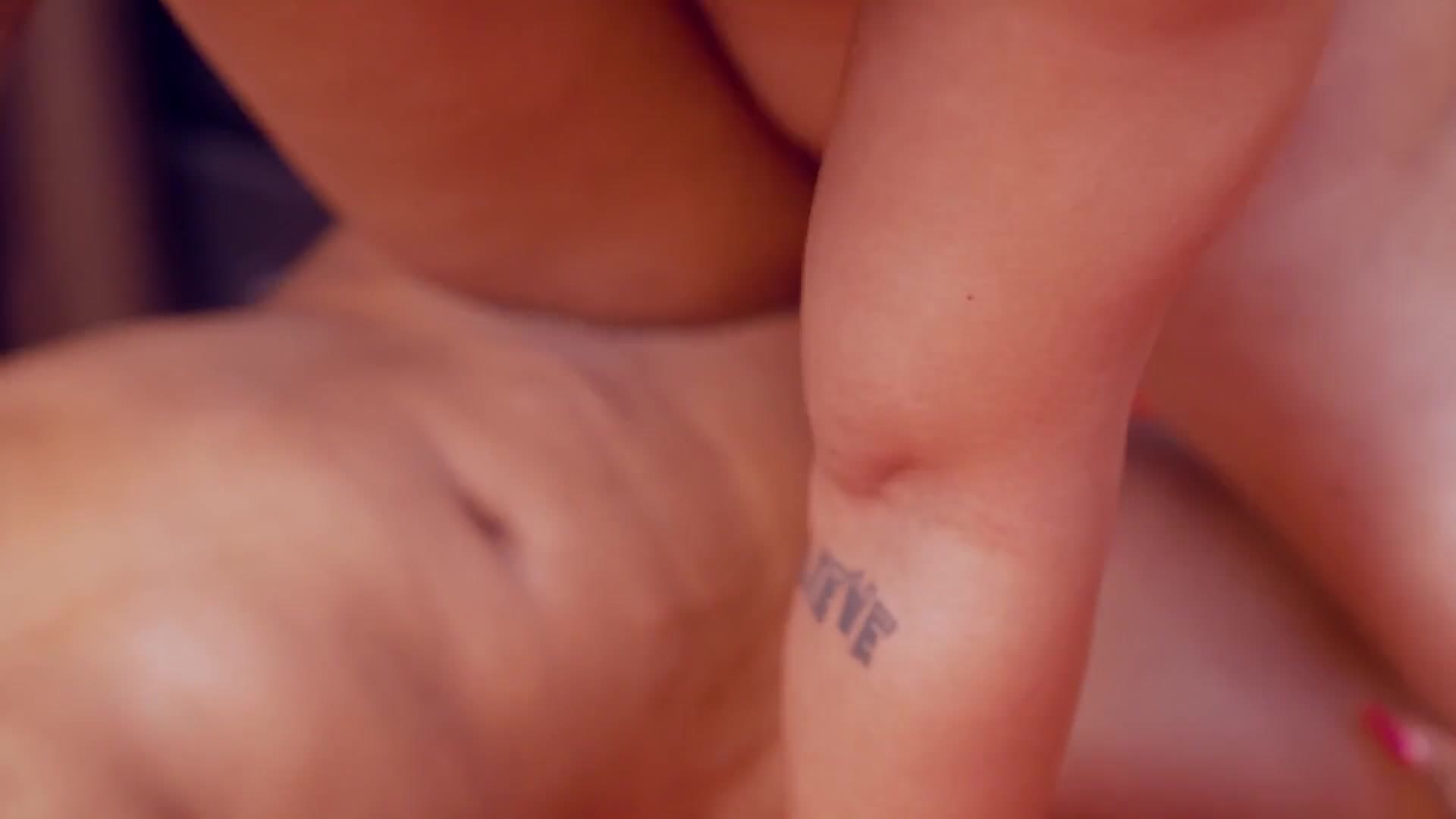 Stepsister Gets a Sex Lesson From Her Stepbrother screenshot 6