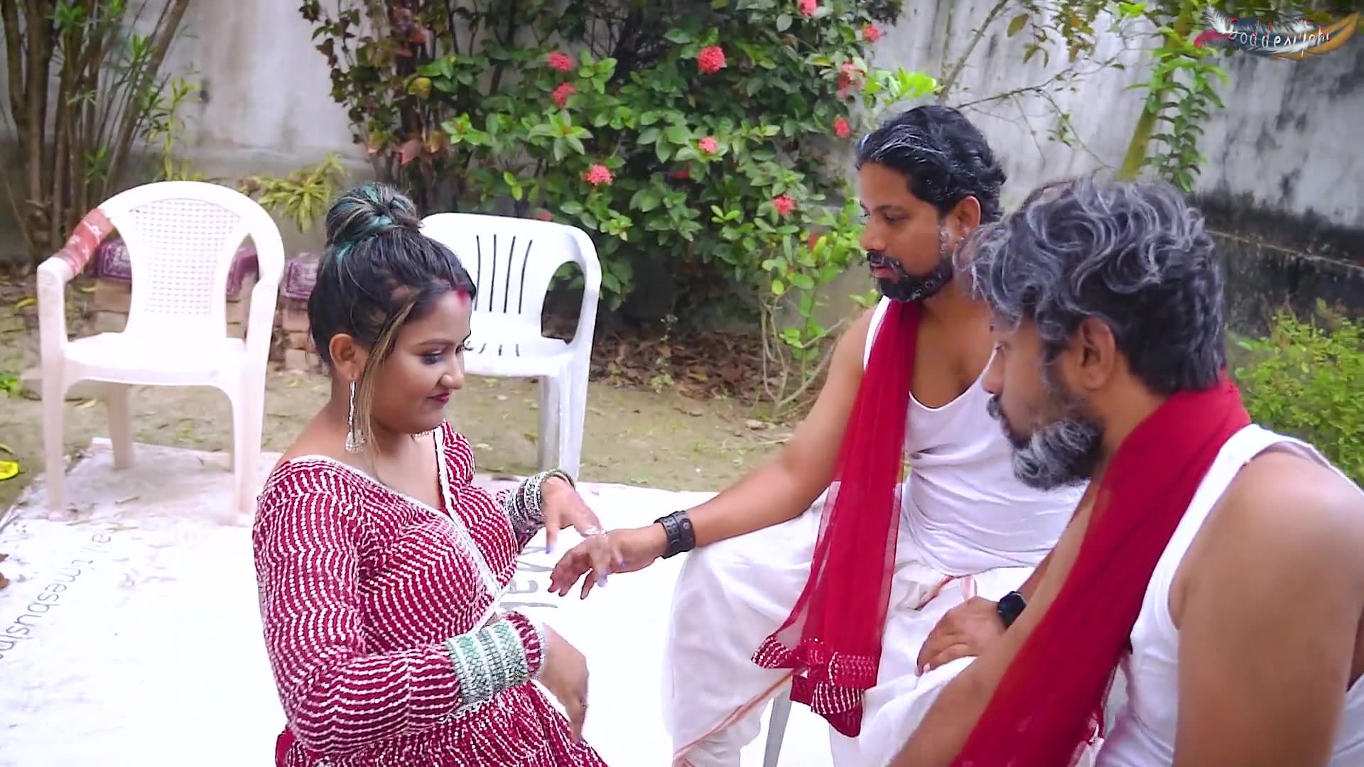 Two Malik Hardcore Outdoor Sex with Desi Lady Servant When She Was Alone at Home Hindi Audio Outdoor Sex screenshot 2