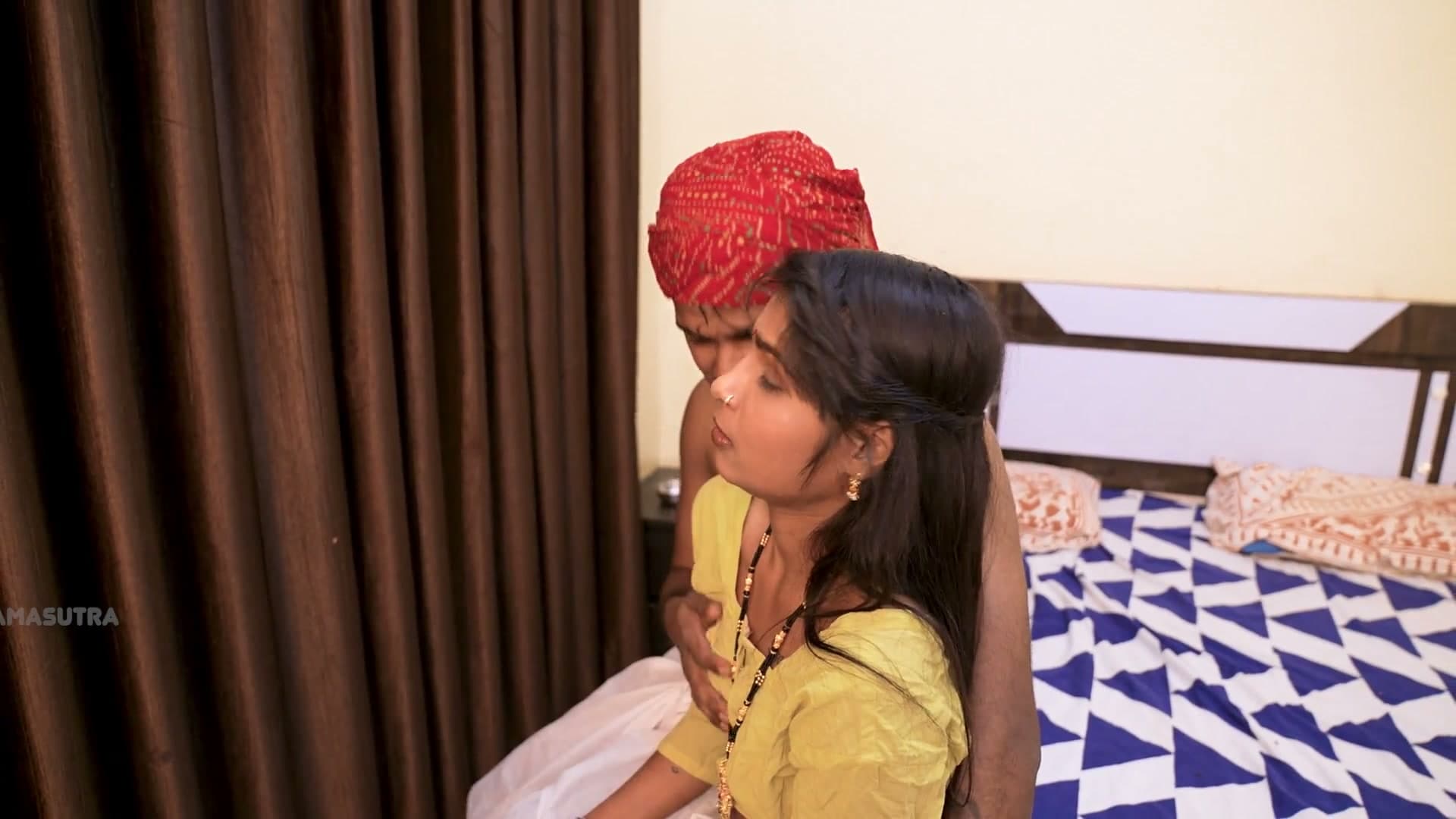 Desi Girlfriend Getting Fucked Hard by Her Boyfriend screenshot 4