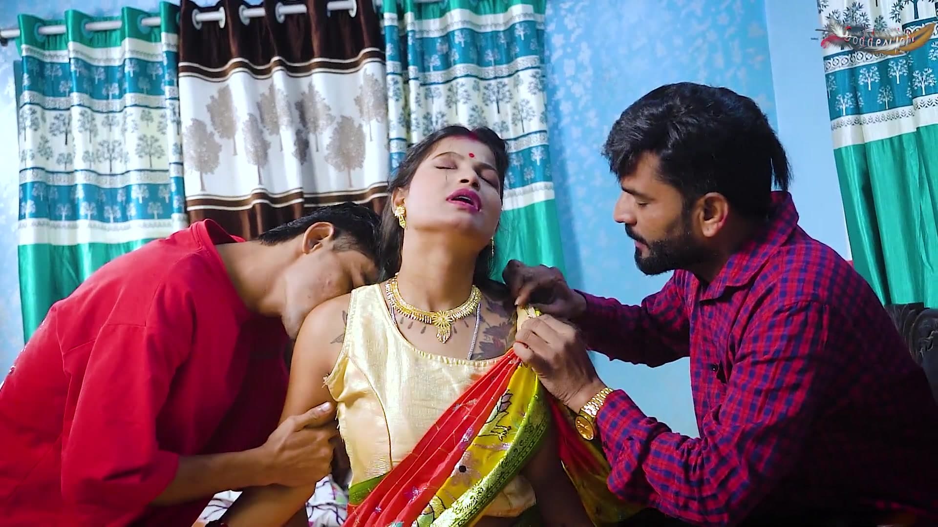 Mallu Stepaunty Gets Hardcore Fucked by Her Two Local Devars in