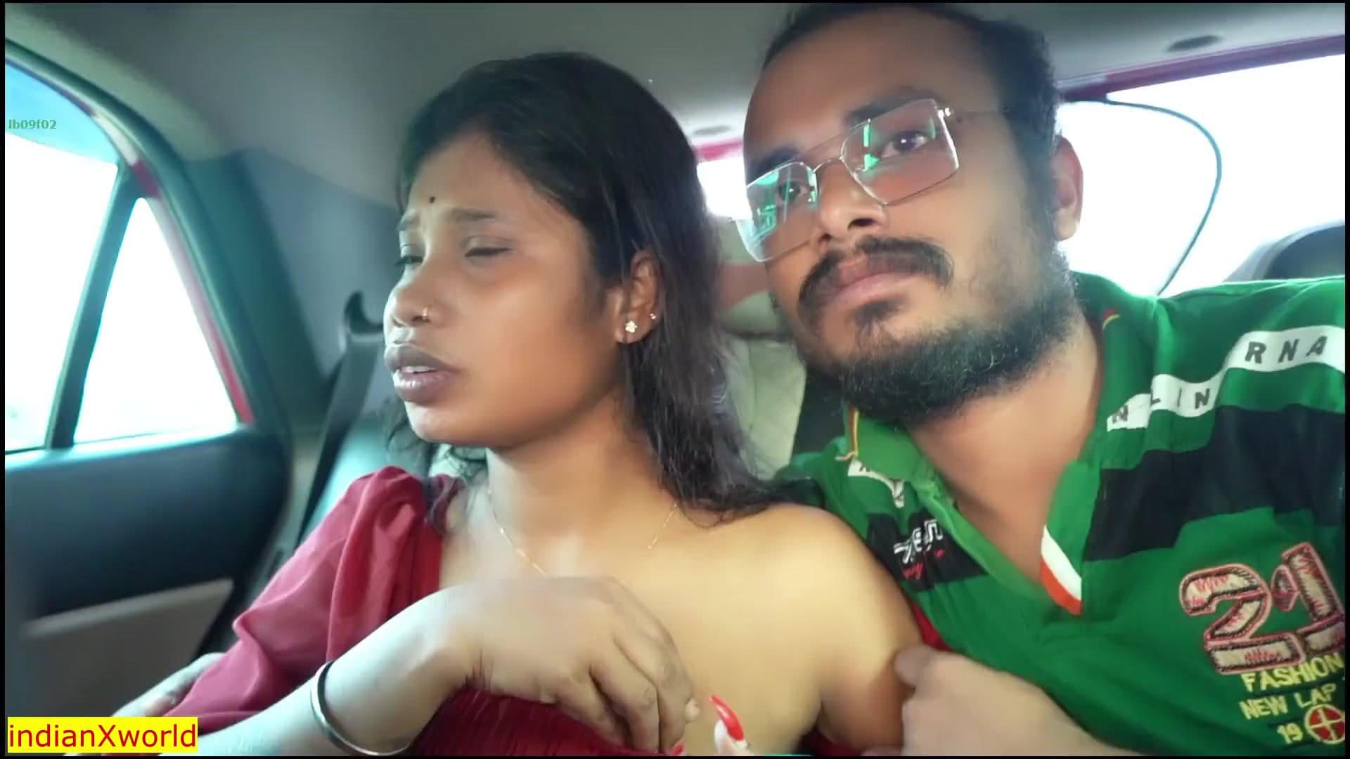Banging My Indian Girlfriend in the Car! Spicy Desi Hookup